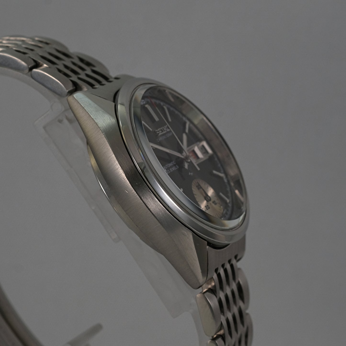 1972 Seiko Flyback Chronograph "Reverse Baby Panda" 7018-7000