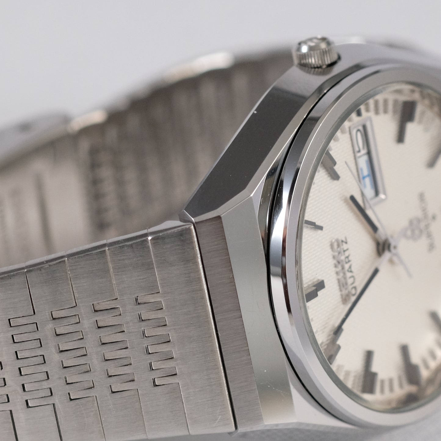 1977 Seiko Superior 4883-8100