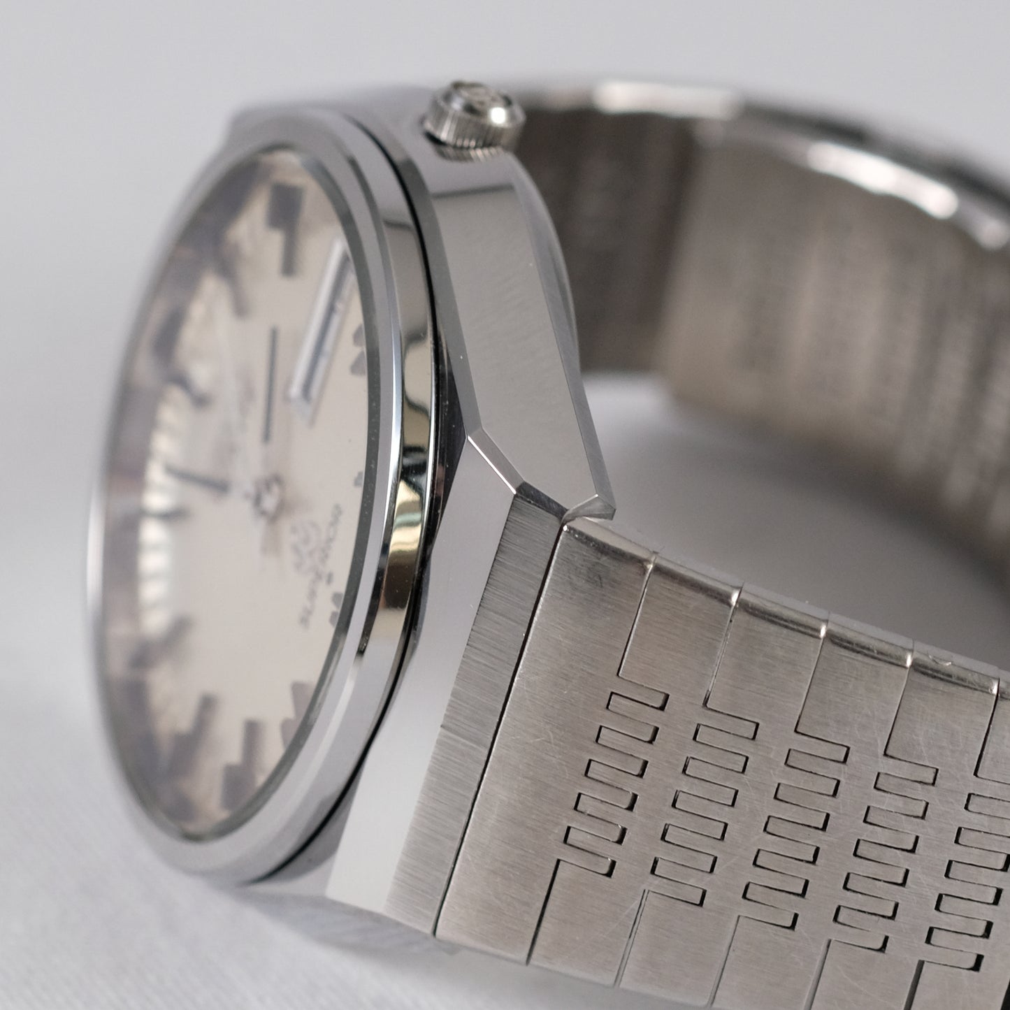 1977 Seiko Superior 4883-8100