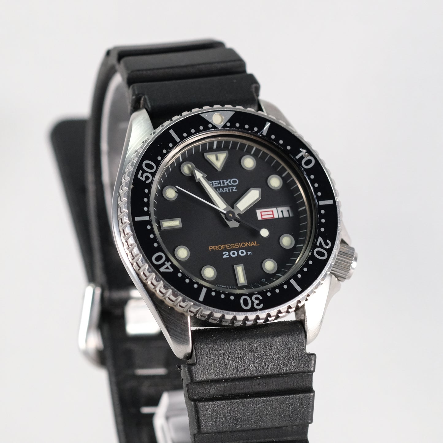 1985 Seiko Quartz Professional 200m Diver 6458-6020