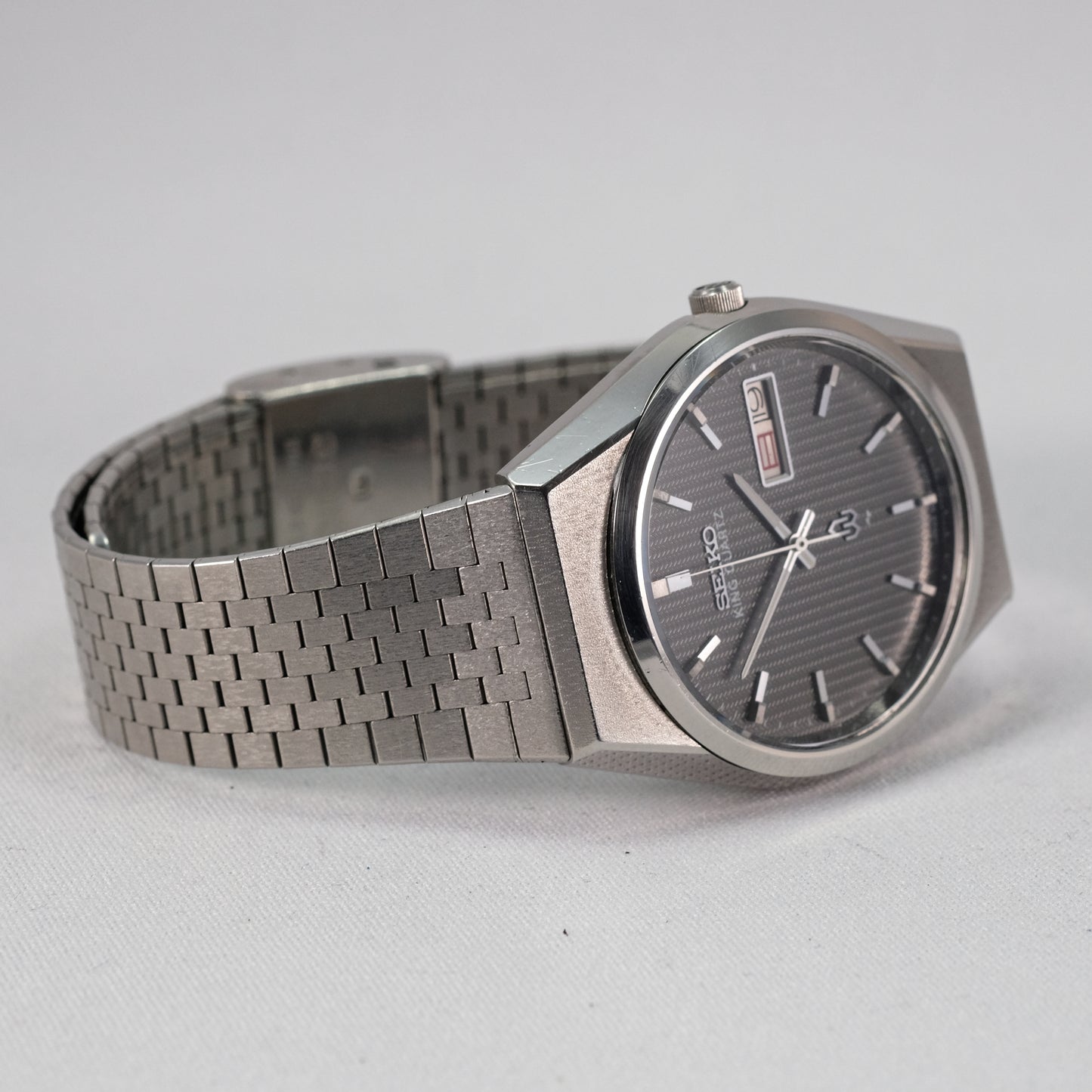 1977 Seiko King Quartz 5856-8020
