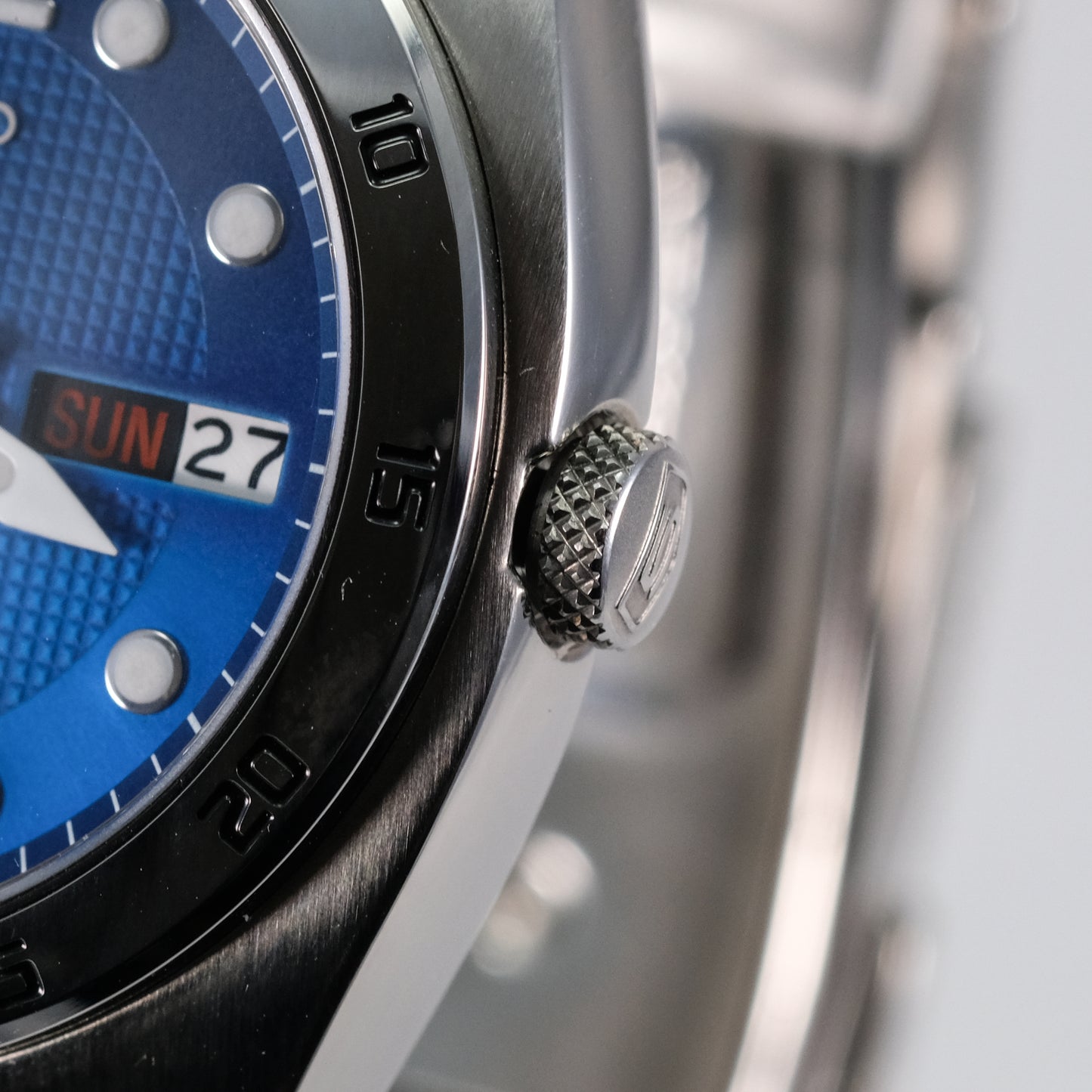2004 Seiko 5 Superior SNZC33