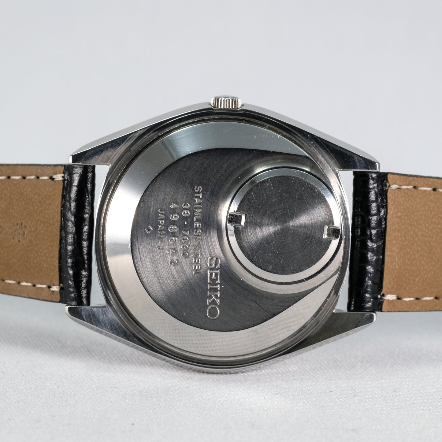 1974 Seiko Quartz QT 38-7030