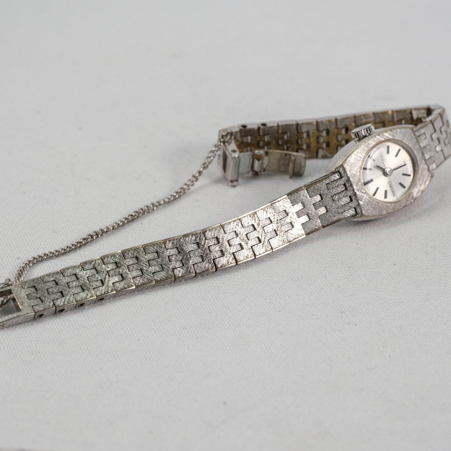 1969 Seiko 10-8360 manual winding ladies