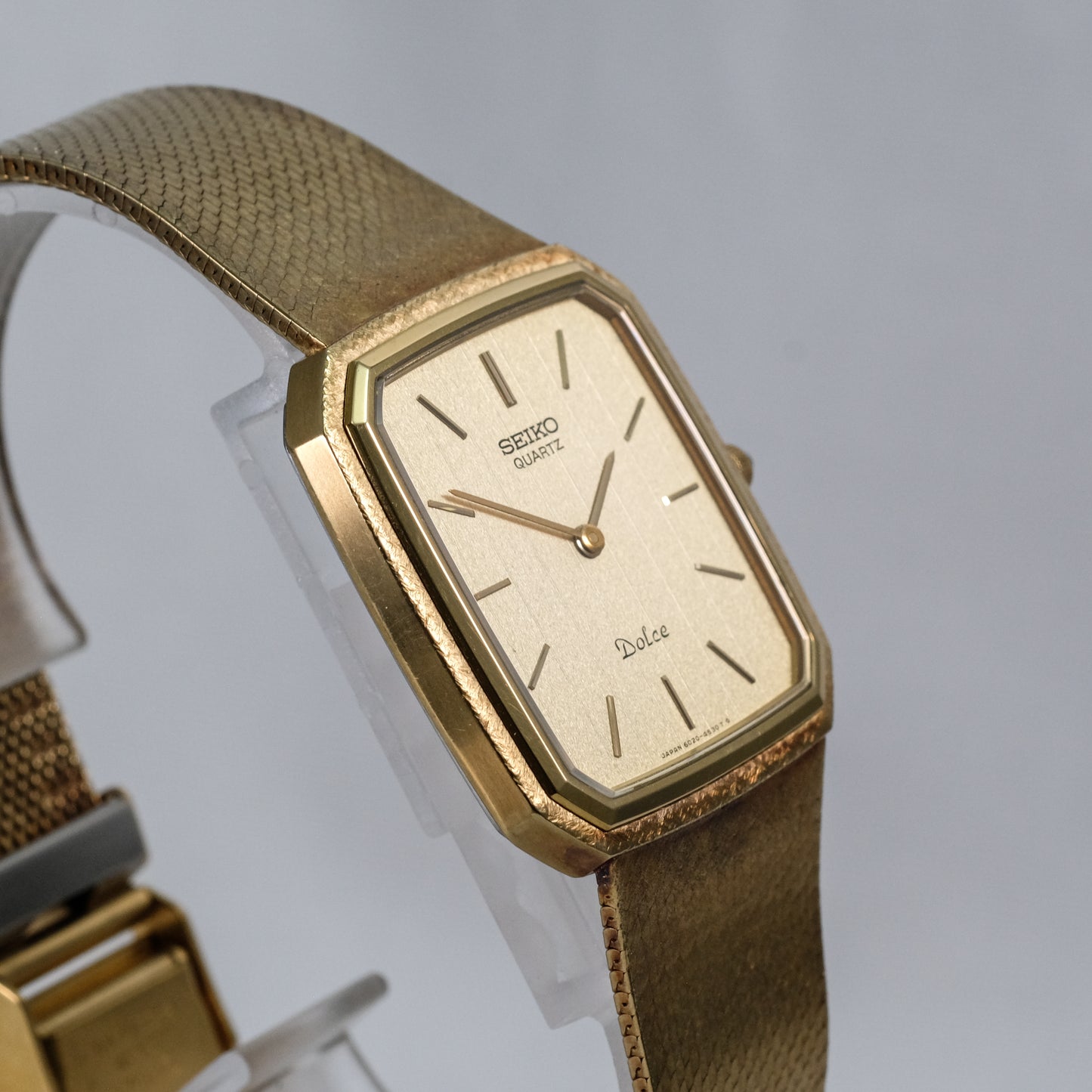 1981 Seiko Dolce 6020-4060