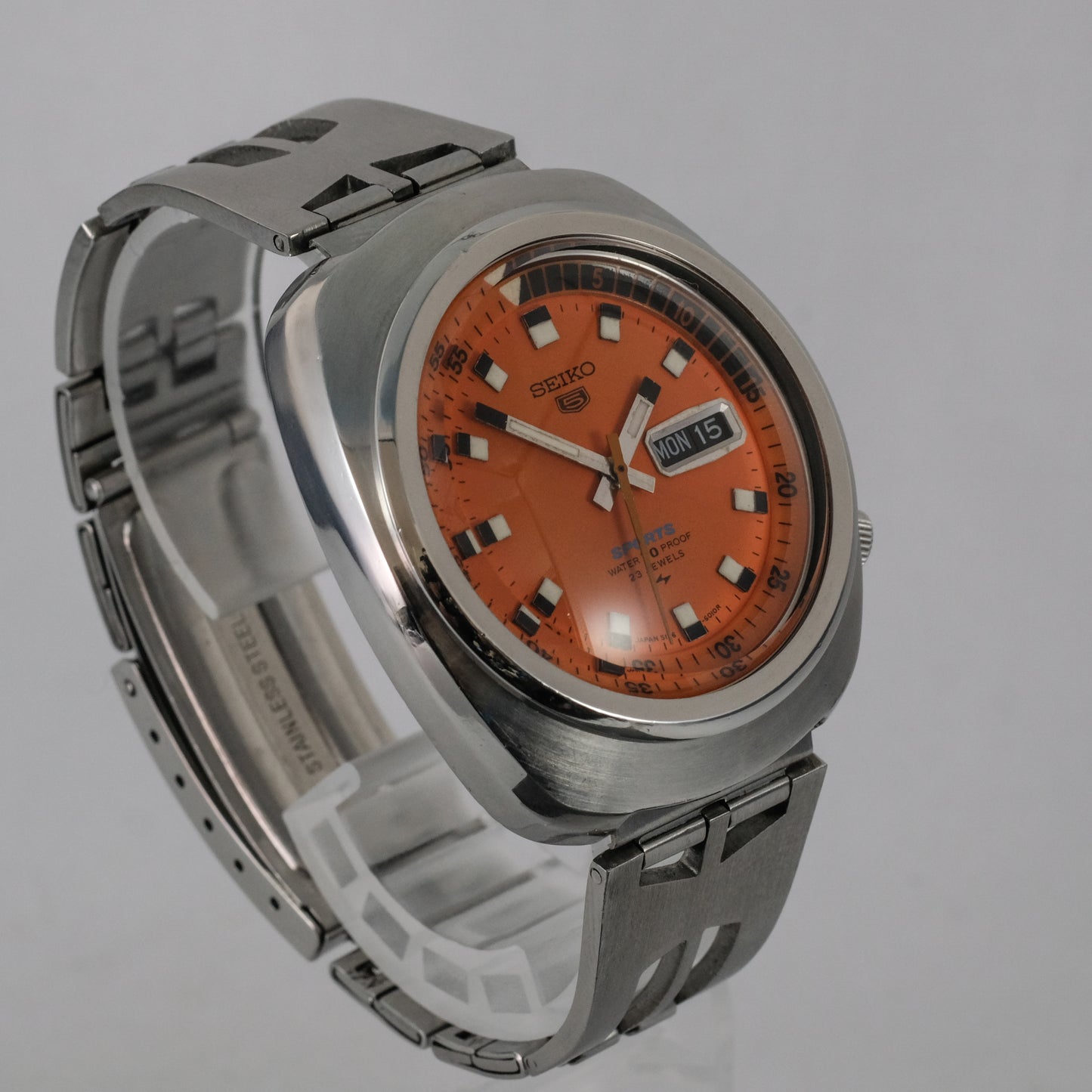 1969 Seiko 5 Sports 5126-6010