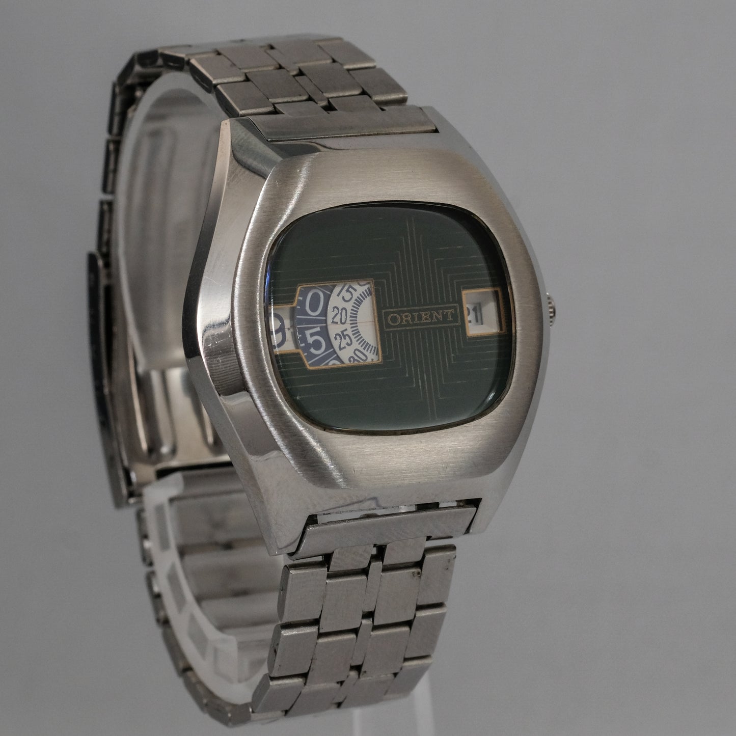 70's Orient "Jump Hour" Mechanical Digital G207101-40