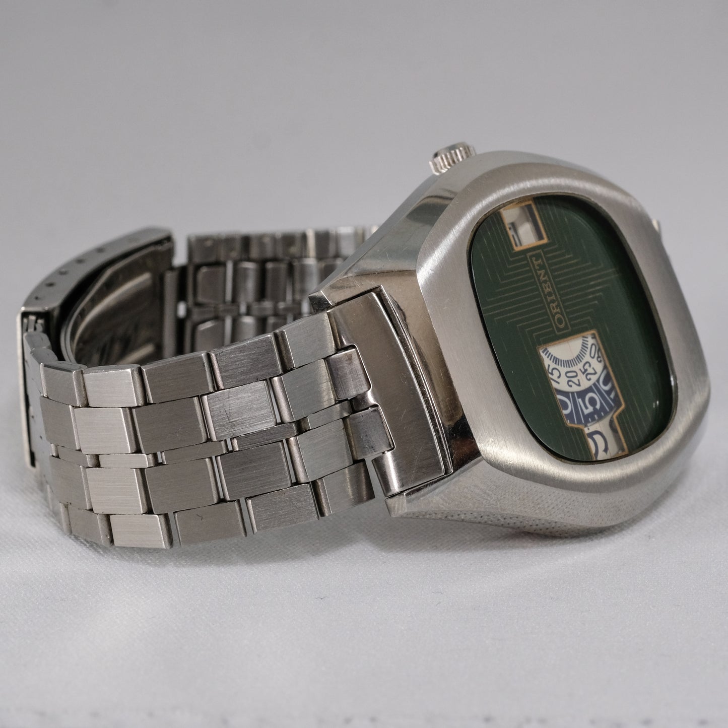 70's Orient "Jump Hour" Mechanical Digital G207101-40