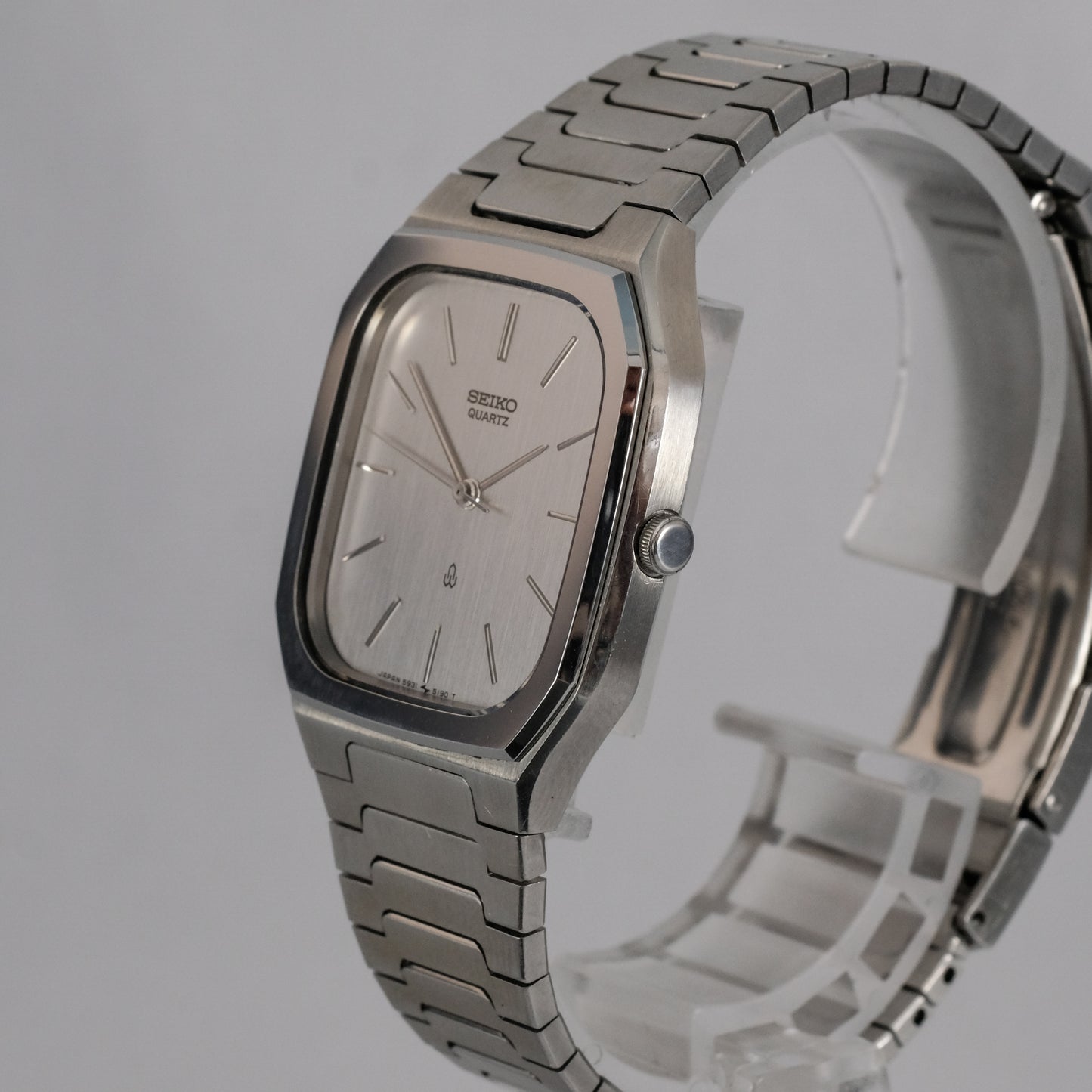 1979 Seiko Emblem 5931-5190