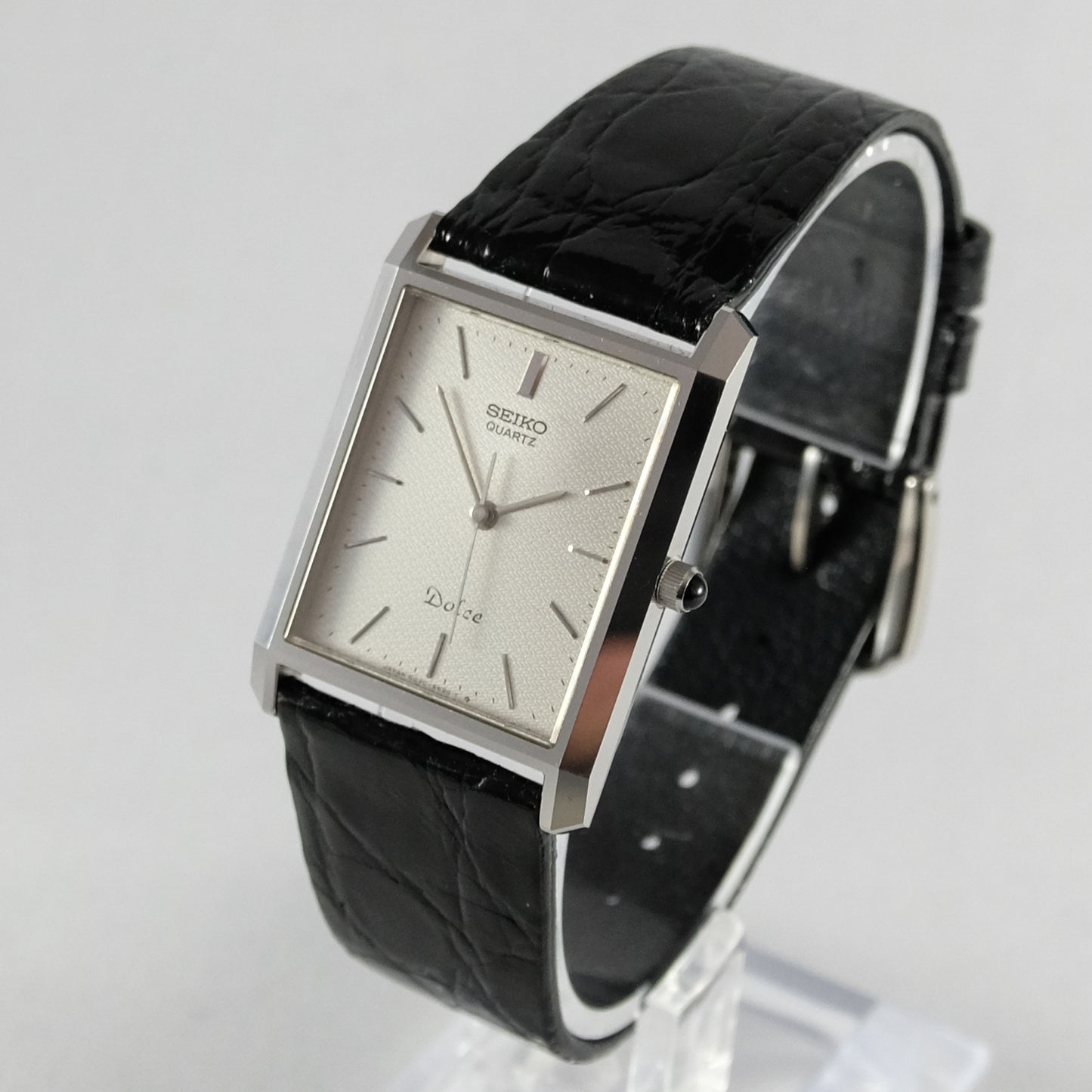 Two Seiko Dolce and Four Seiko straps