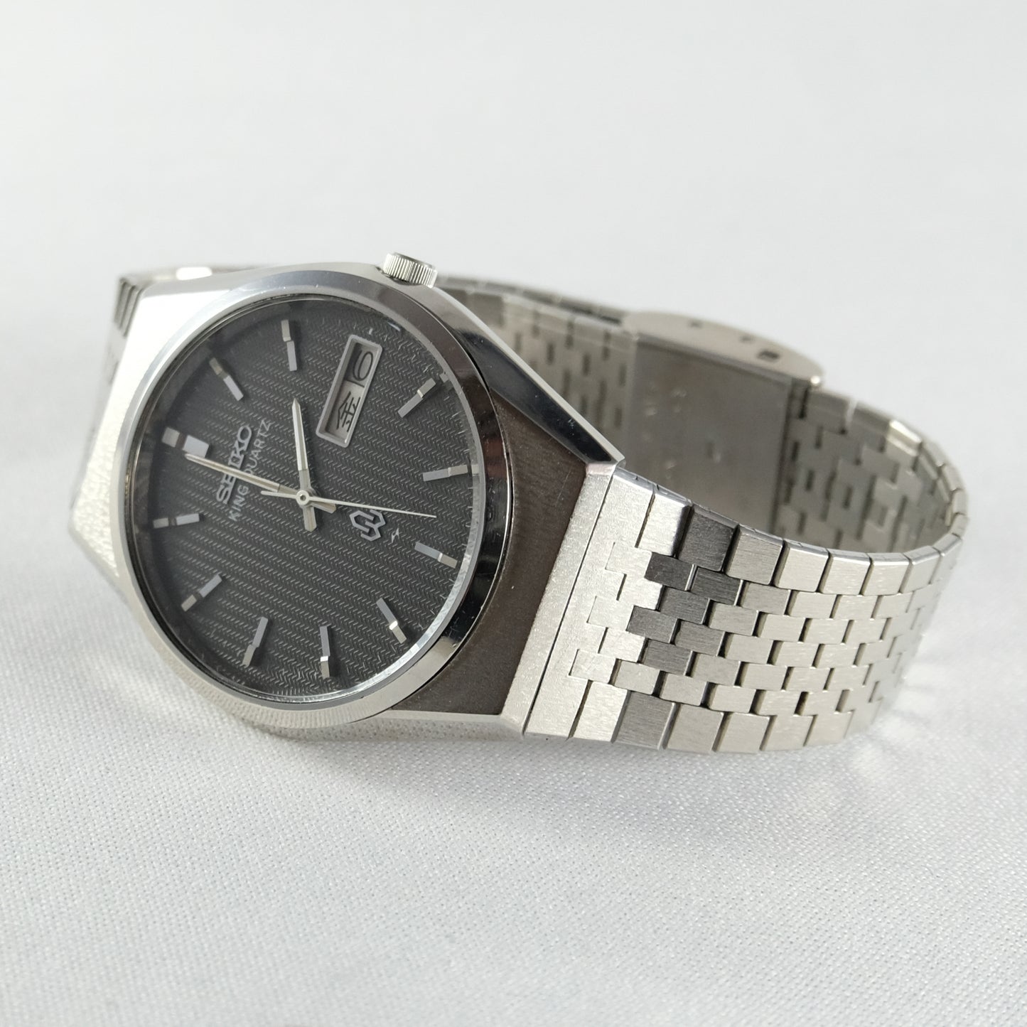 1977 Seiko King Quartz 5856-8020