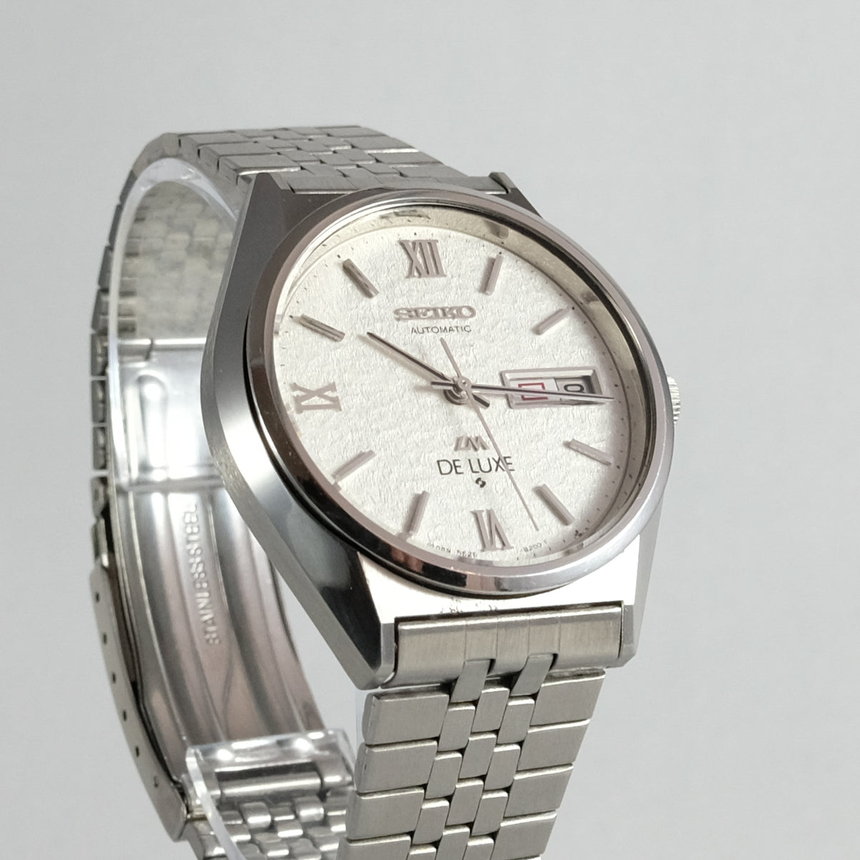 1975 Seiko LM De Luxe 5626-8160