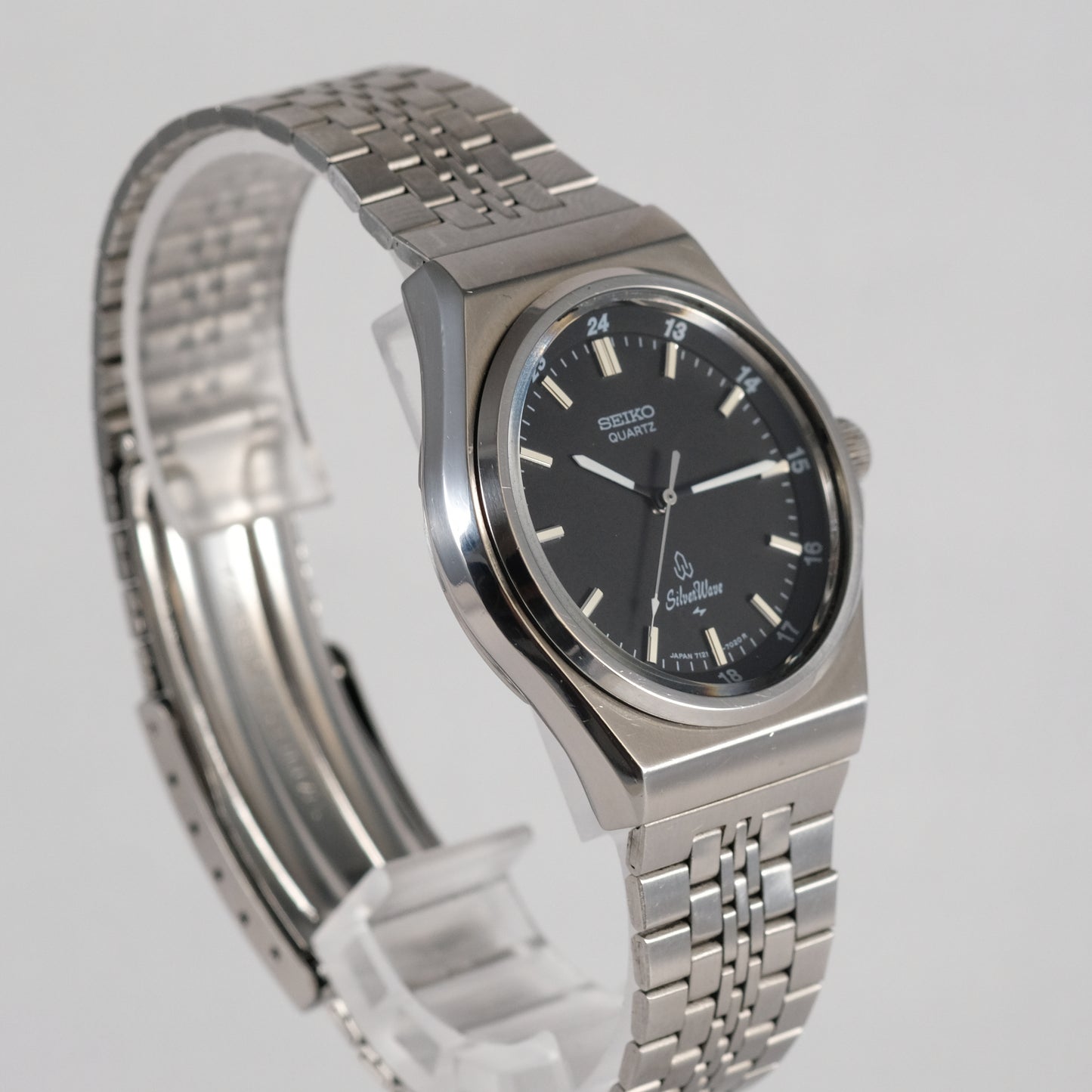 1979 Seiko Quartz SilverWave 7121-7020