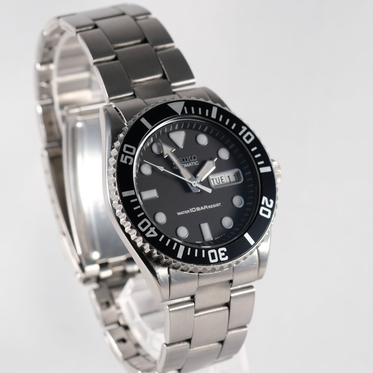 2000 Seiko SKX031 7S26-0040