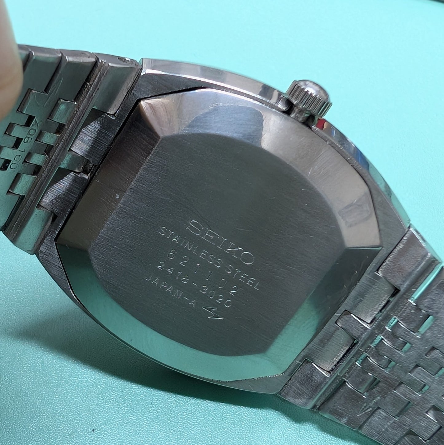 1976 Seiko Emblem 2418-3020