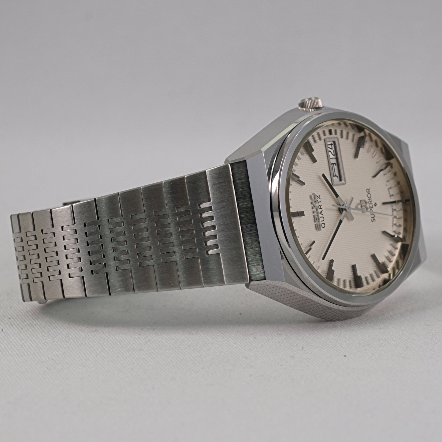 1977 Seiko Superior 4883-8100