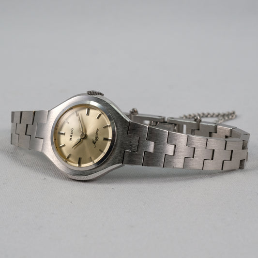 Vintage Rado Maggiore ladies hand winding watch