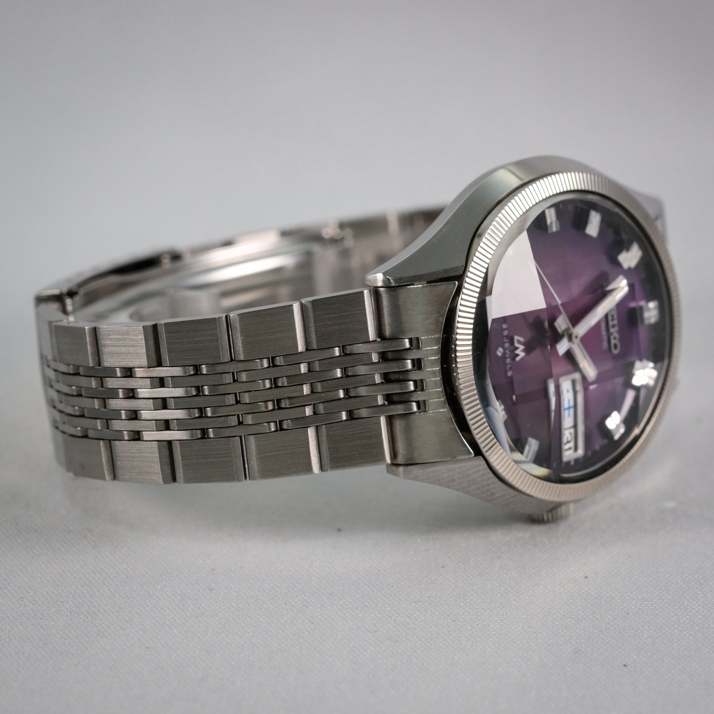 1974 Seiko LM 5606-7330