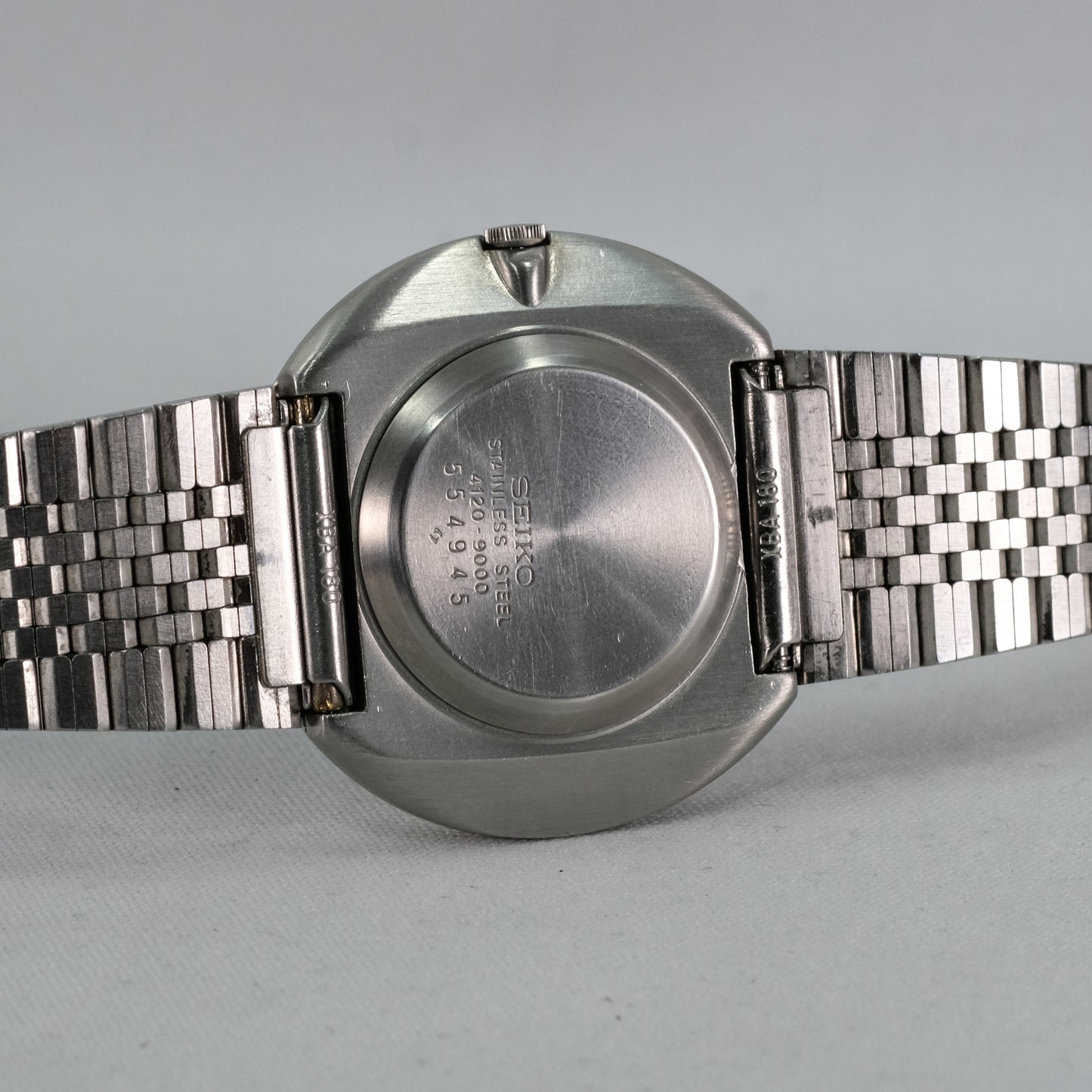 1975 Seiko Emblem Quartz 4120-9000