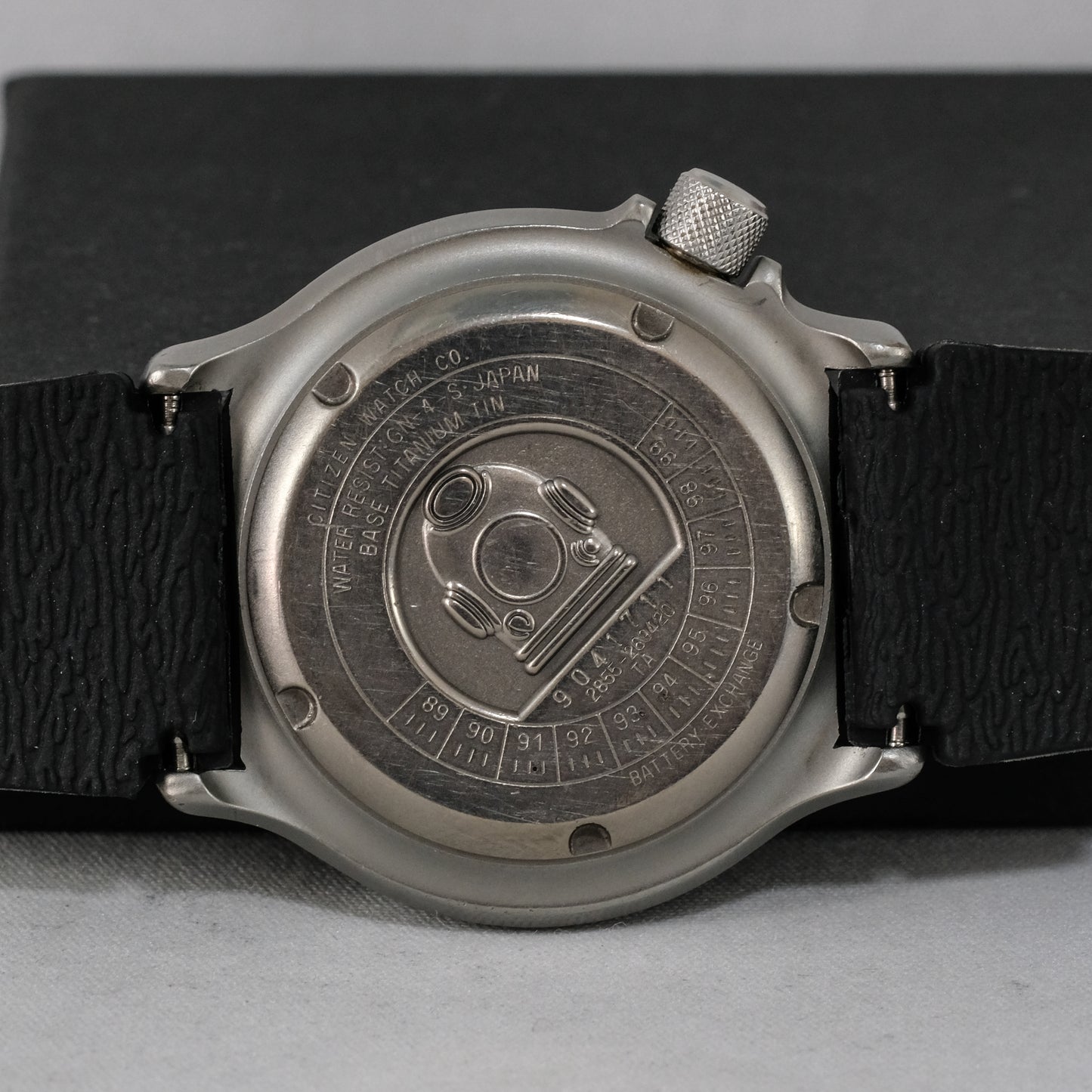 1989 Citizen Quartz Professional Diver's 300m 2855-269420