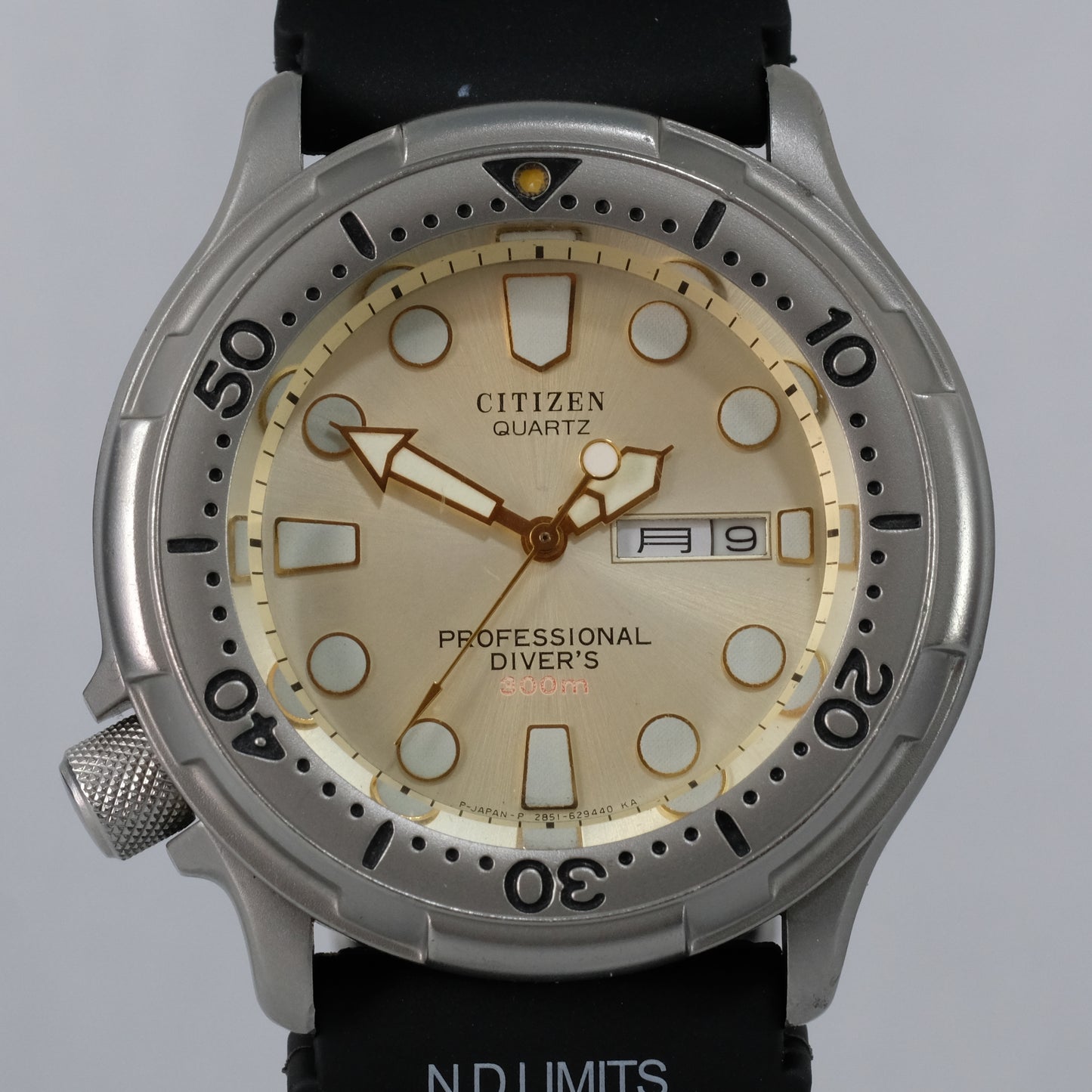 1989 Citizen Quartz Professional Diver's 300m 2855-269420
