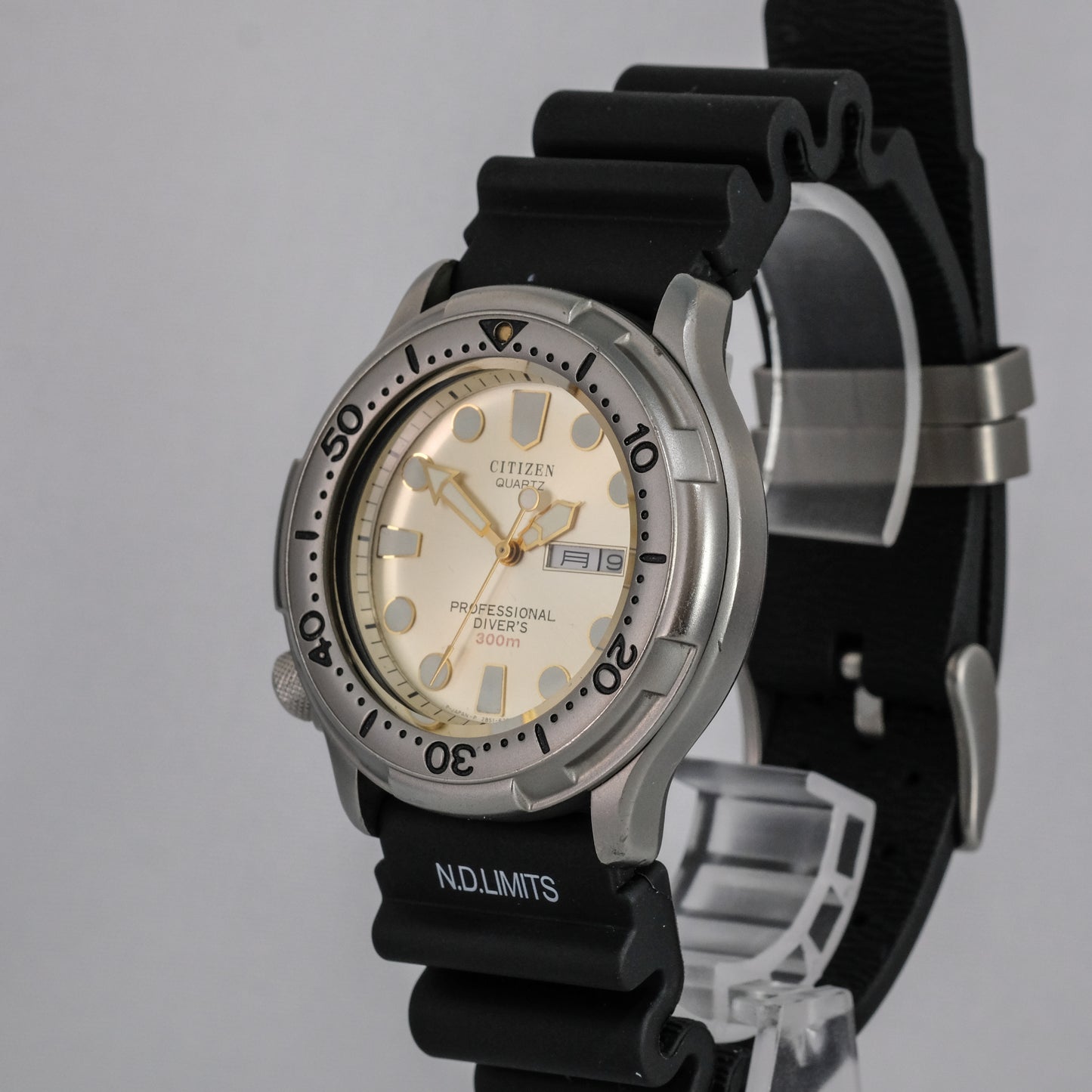 1989 Citizen Quartz Professional Diver's 300m 2855-269420