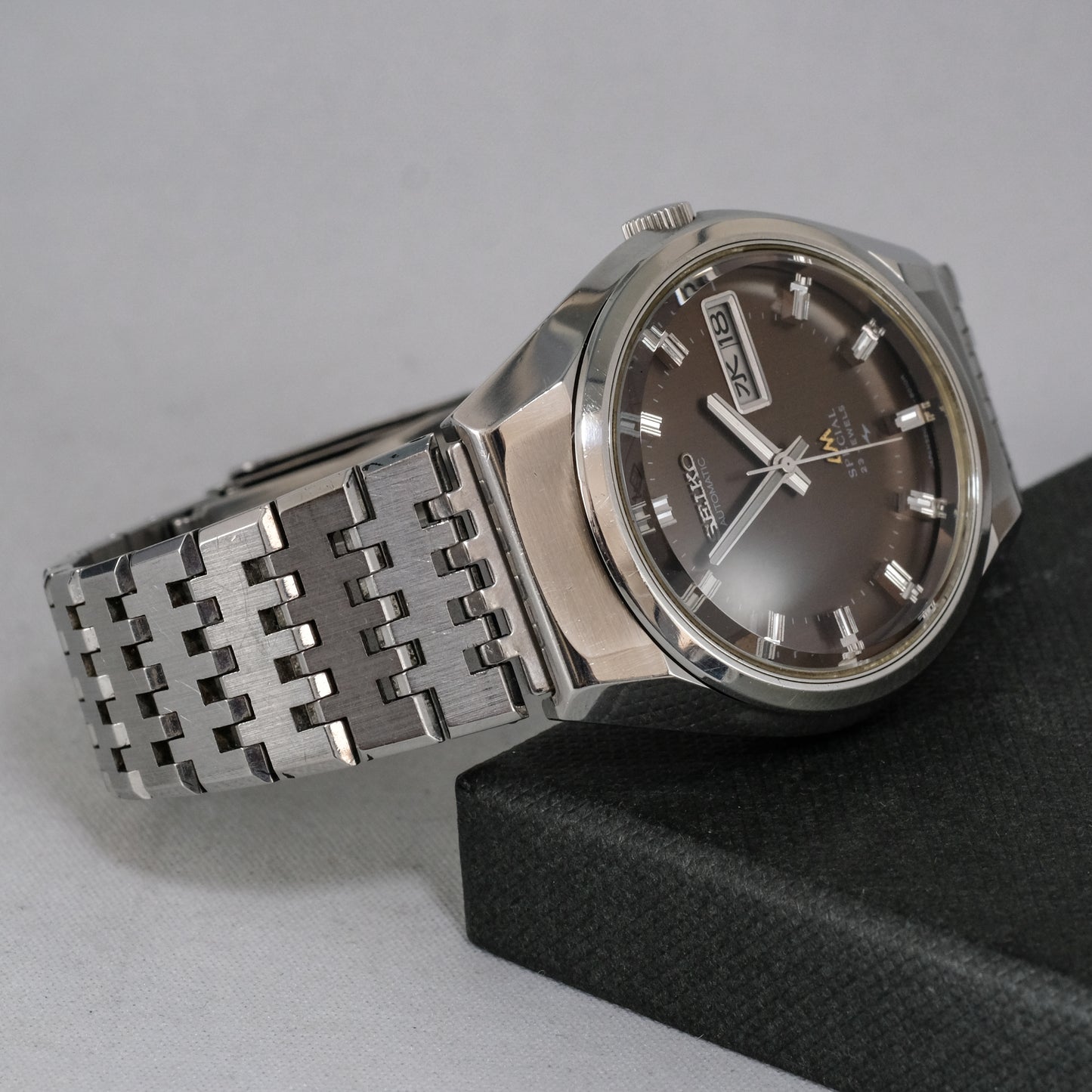 1975 Seiko LM Special 5216-8010