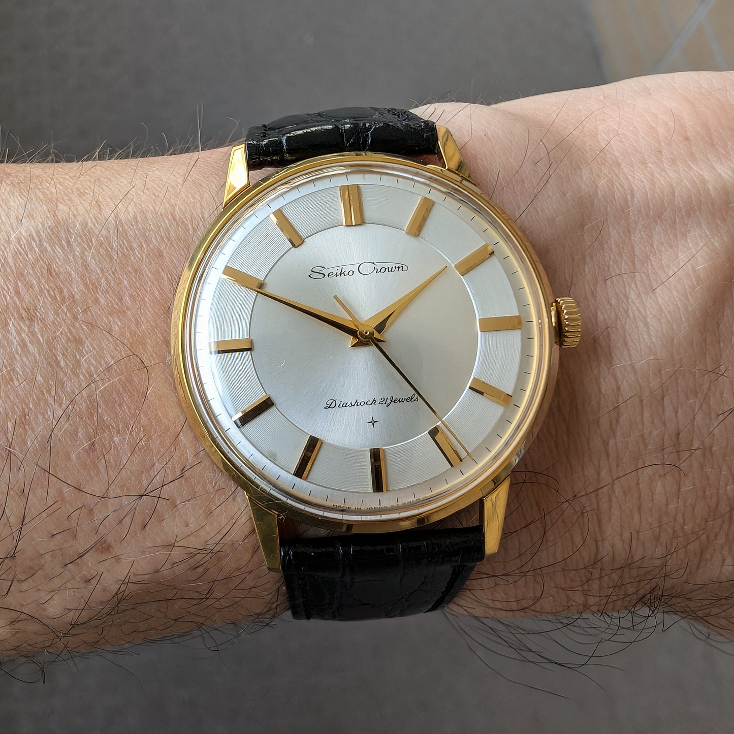 1964 Seiko Crown 572990