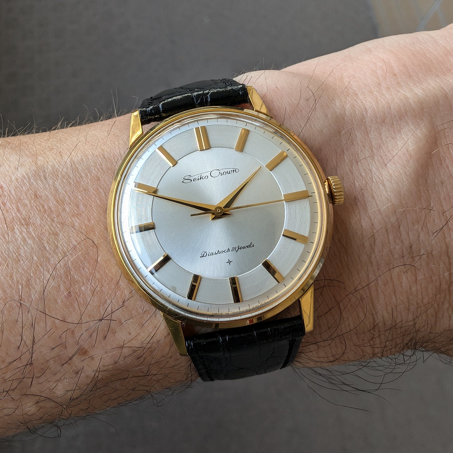 1964 Seiko Crown 572990