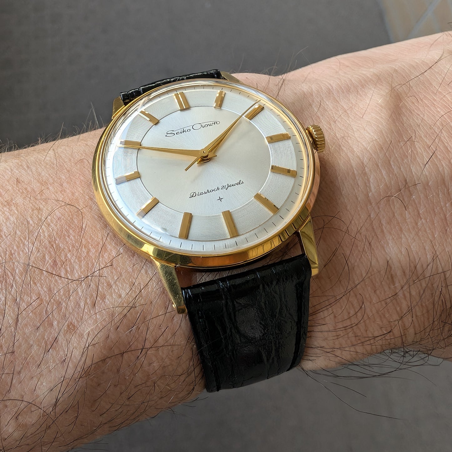 1964 Seiko Crown 572990