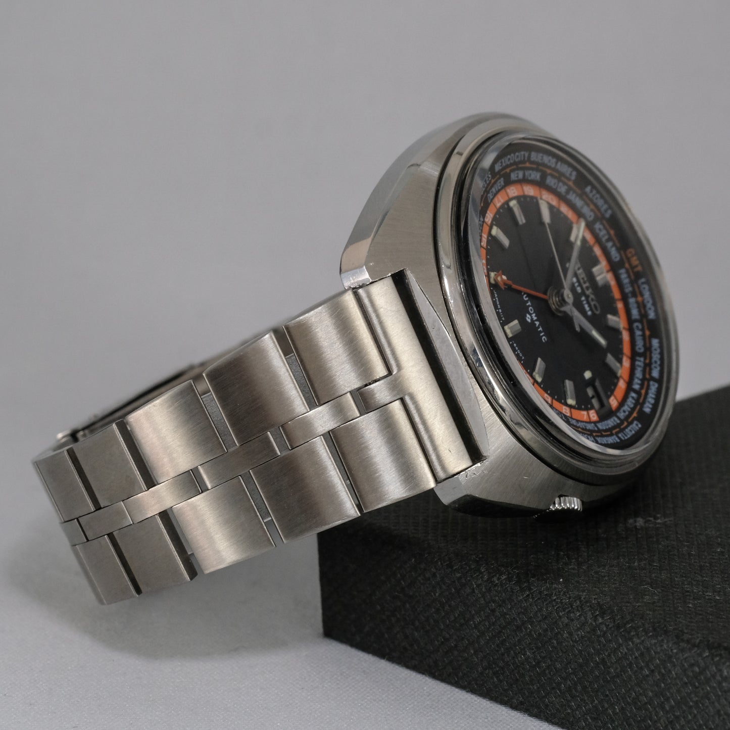 1971 Seiko World Time 6117-6400