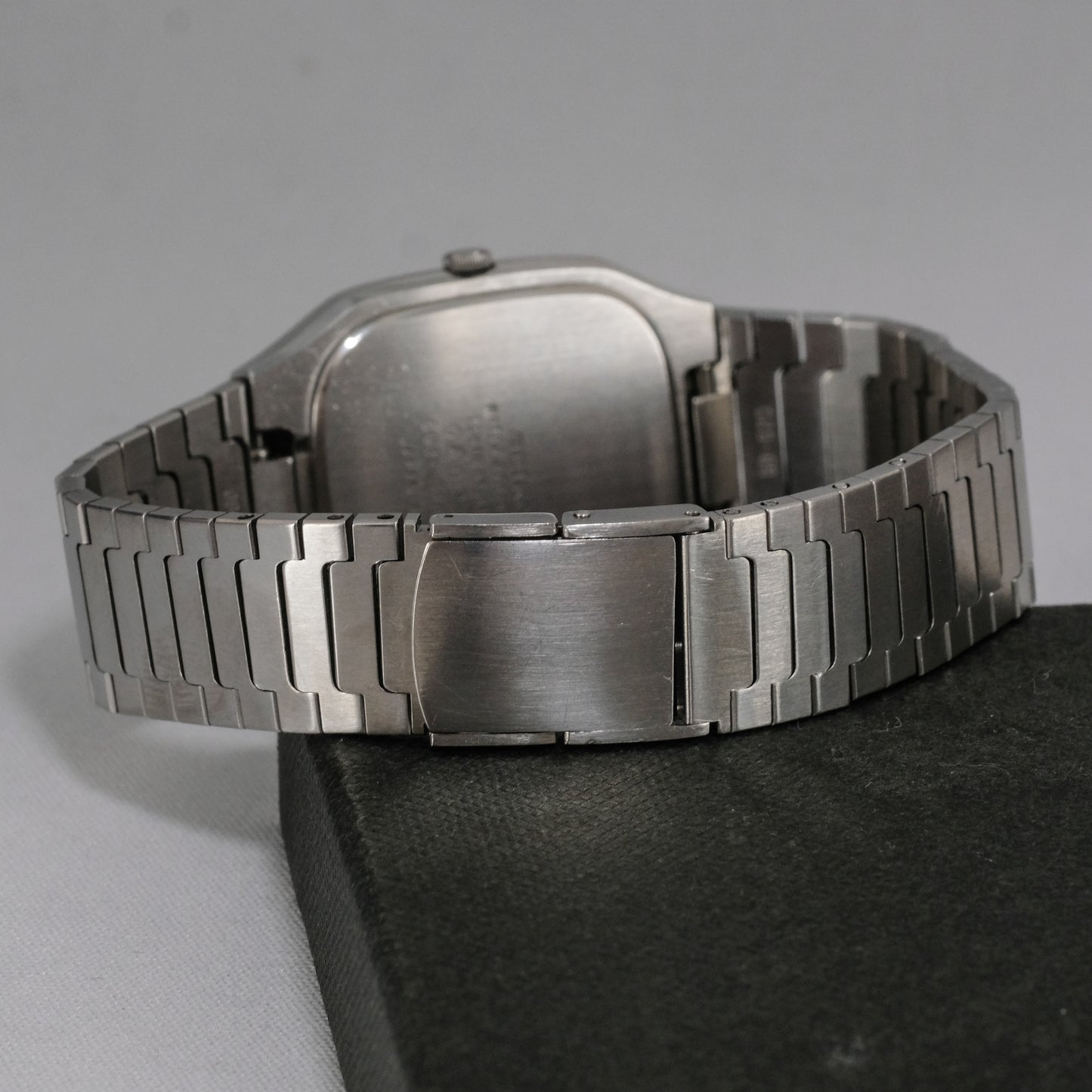 1979 Seiko Emblem 5931-5190
