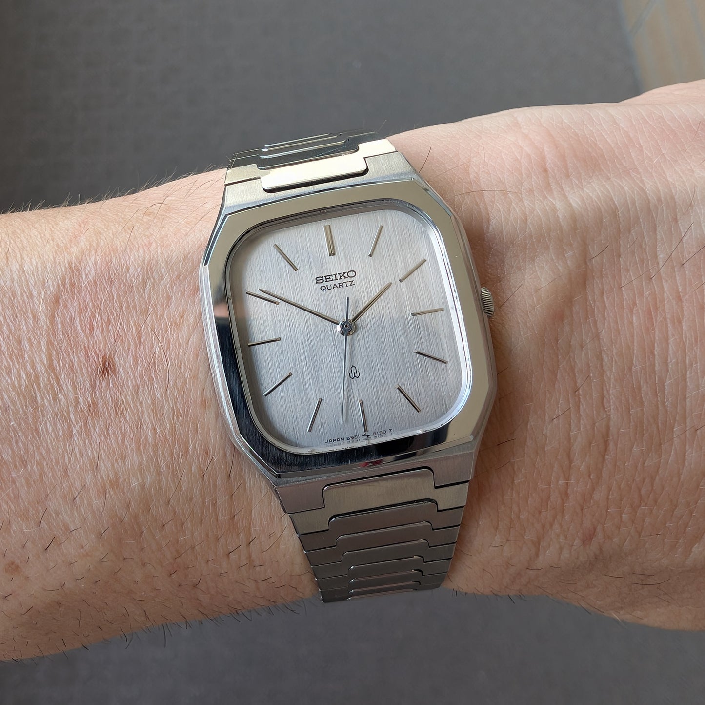 1979 Seiko Emblem 5931-5190