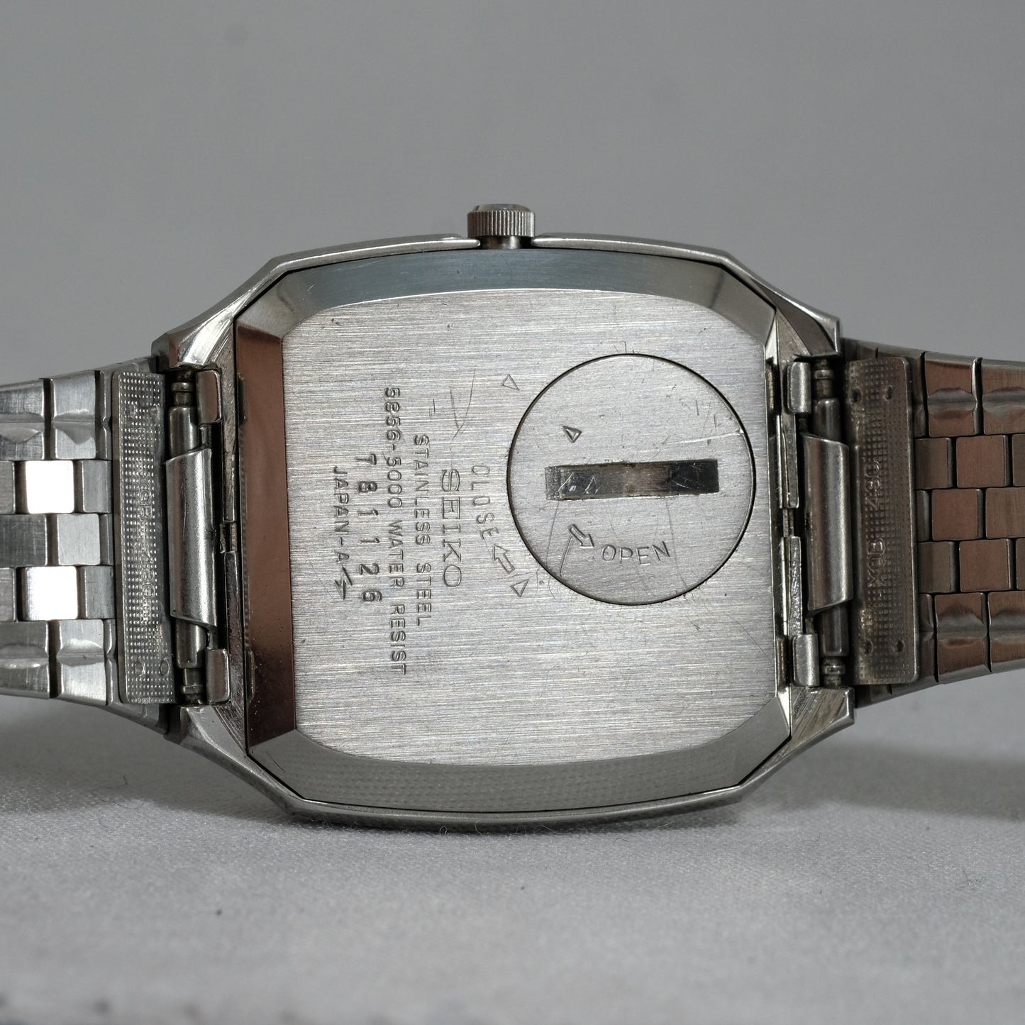 1977 Seiko King Quartz 5856-5000