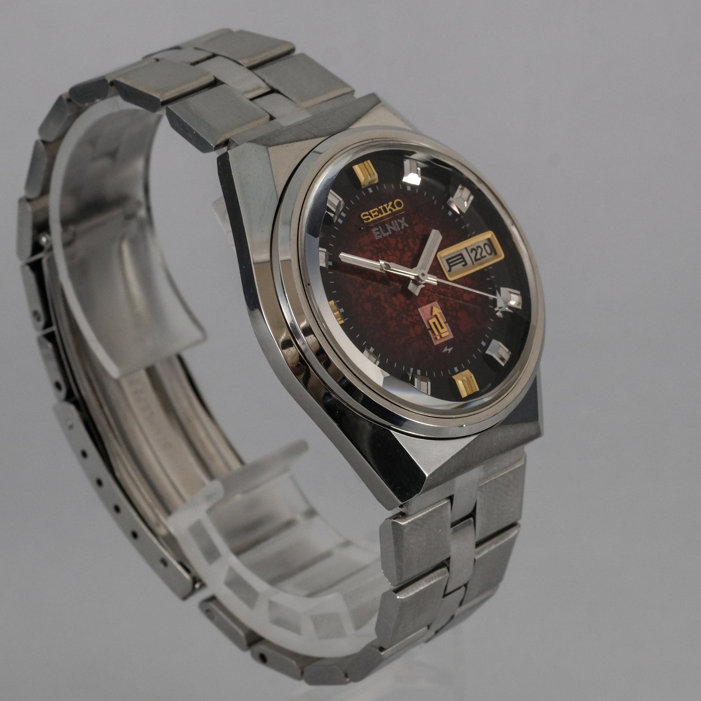 1973 Seiko Elnix 0703-7010