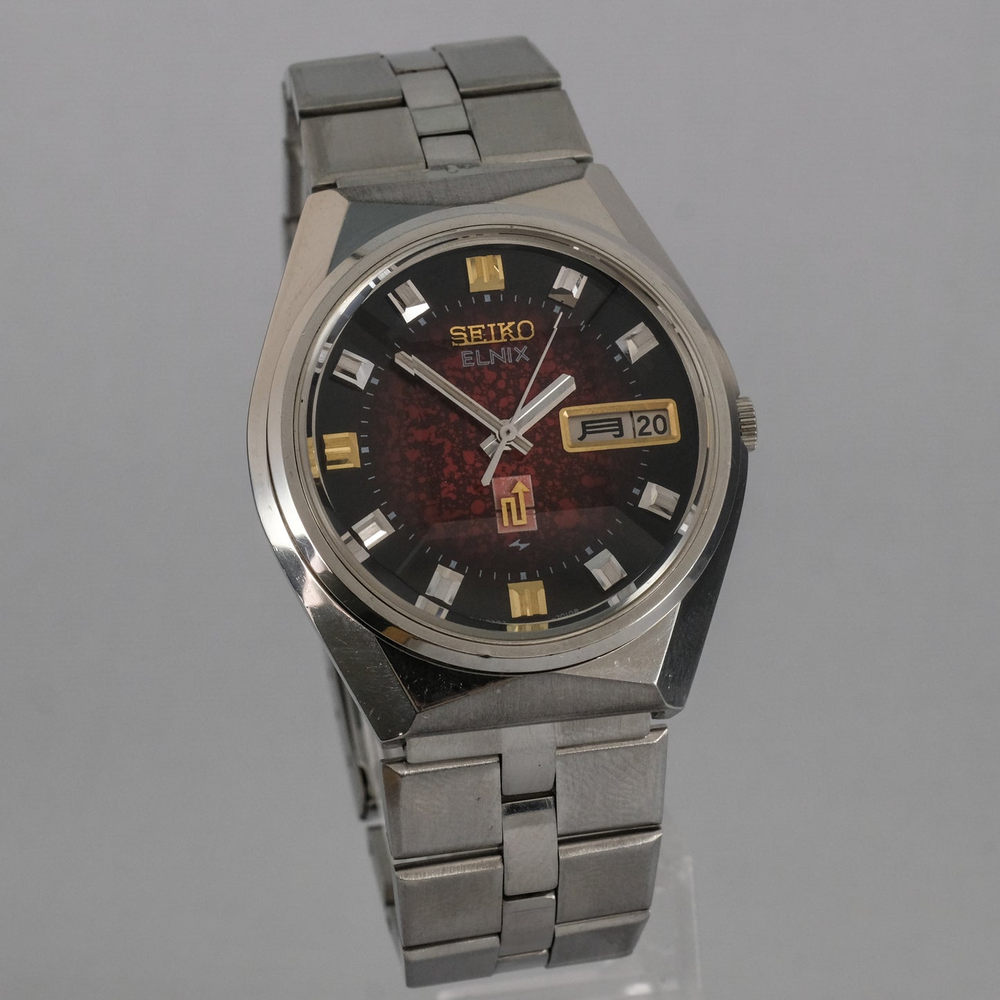 1973 Seiko Elnix 0703-7010