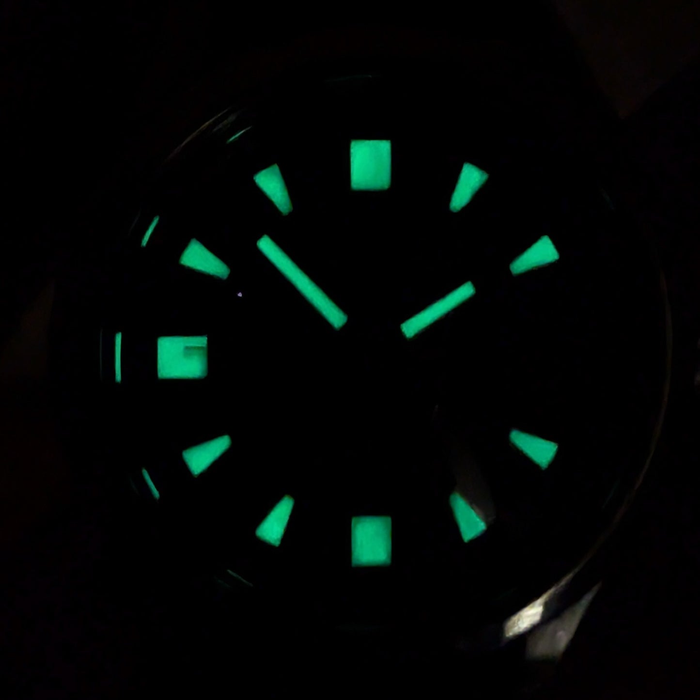 1968 Citizen Crystal Date AUDS52803-Y