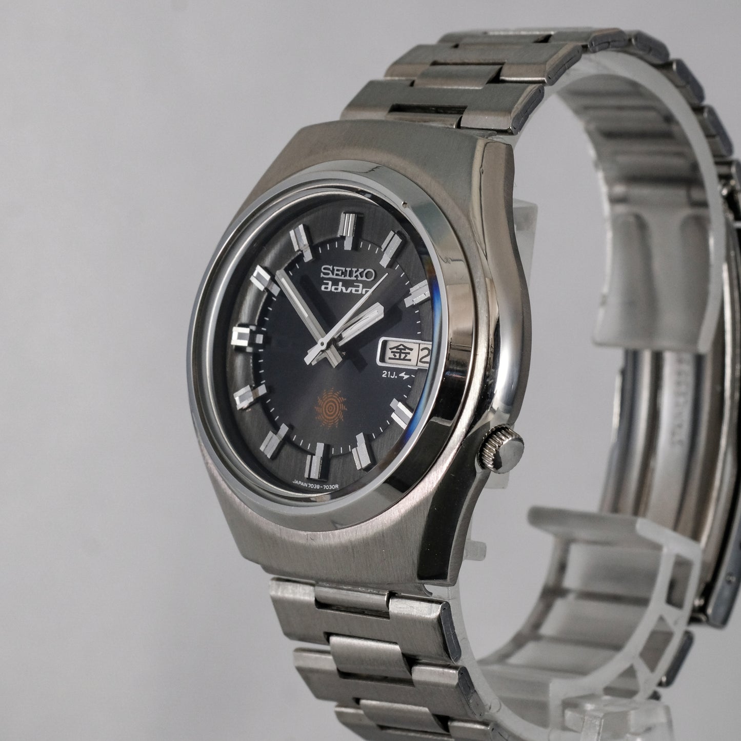 1975 Seiko Advan 7039-7020