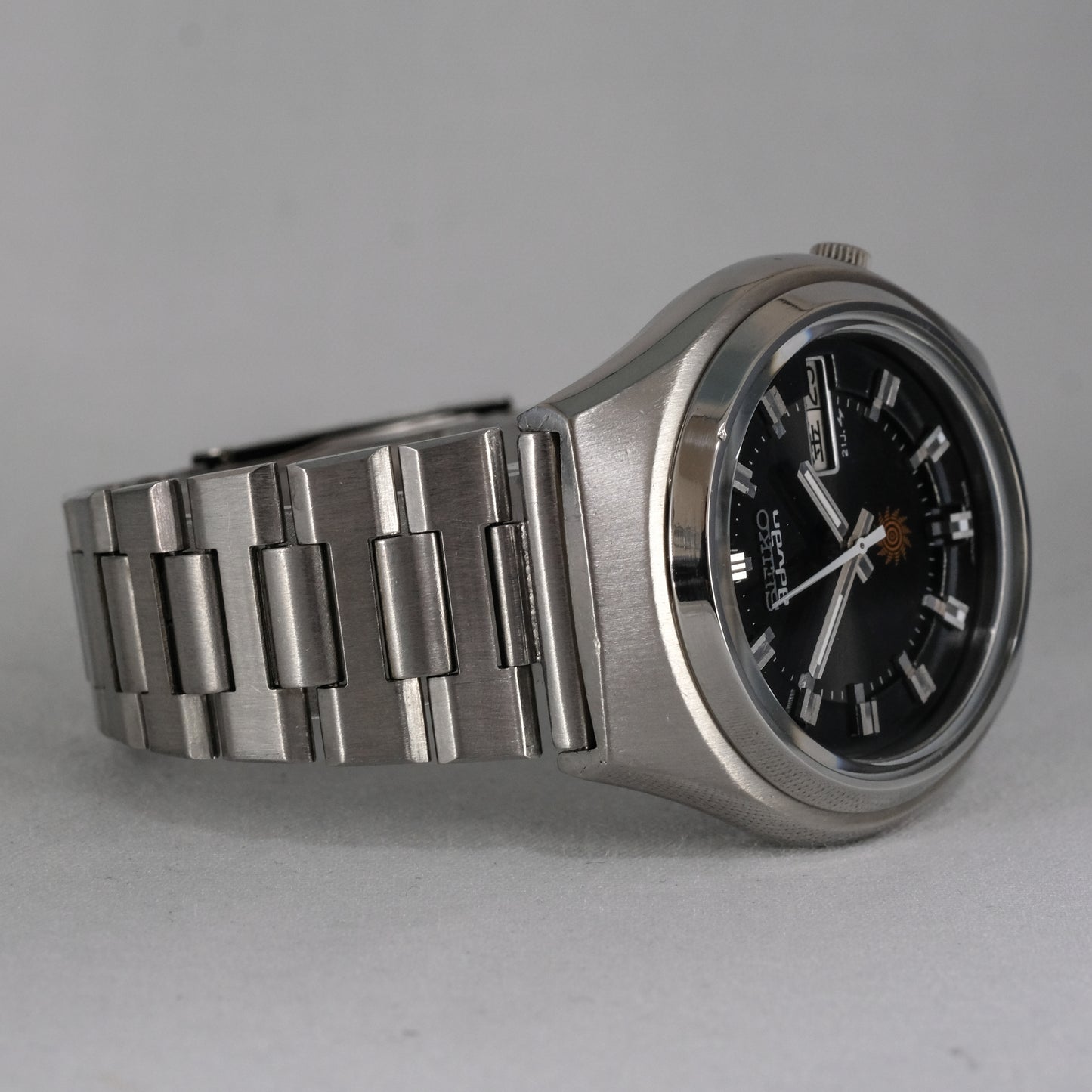 1975 Seiko Advan 7039-7020