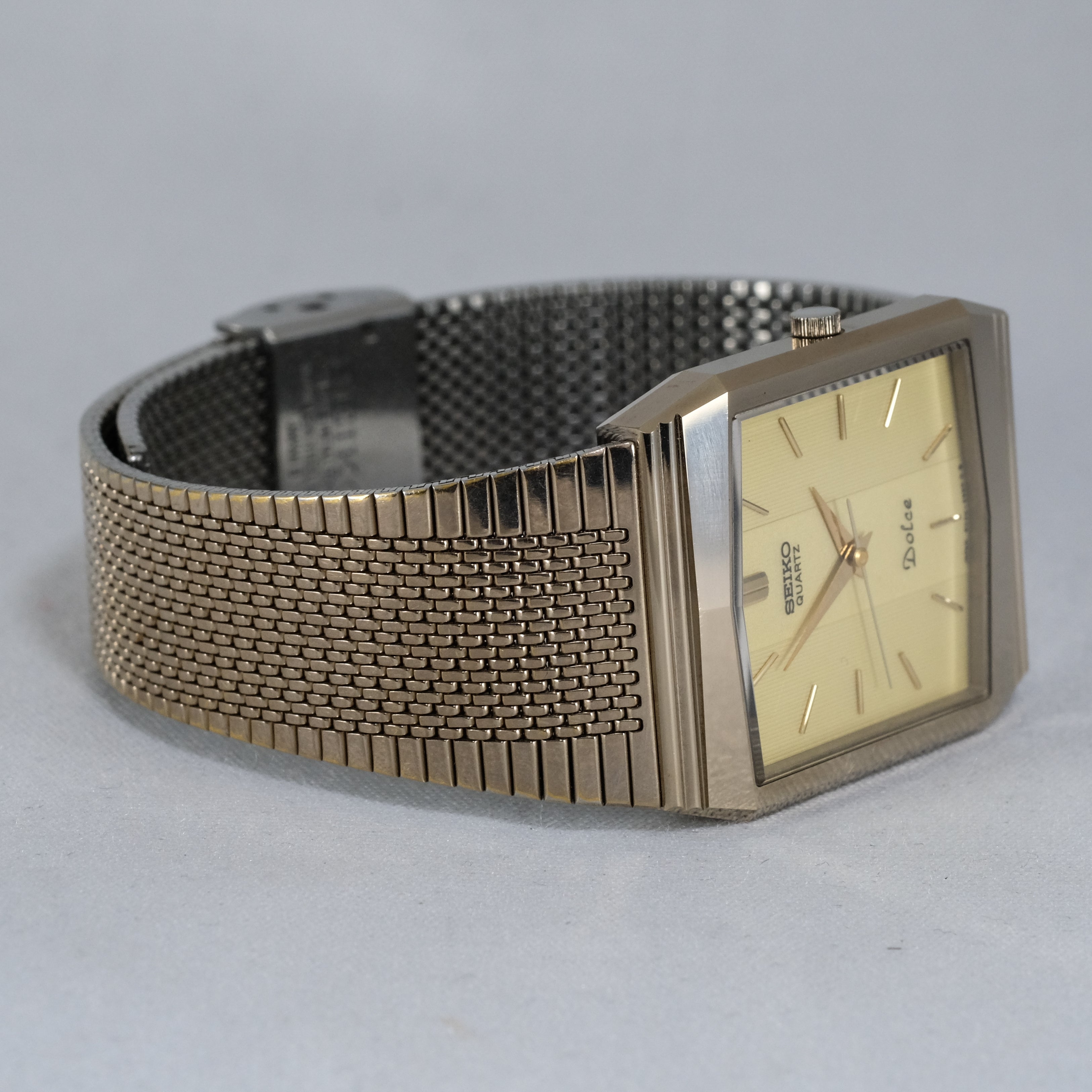 1982 Seiko Dolce 6030-5540 – TokeiMedic
