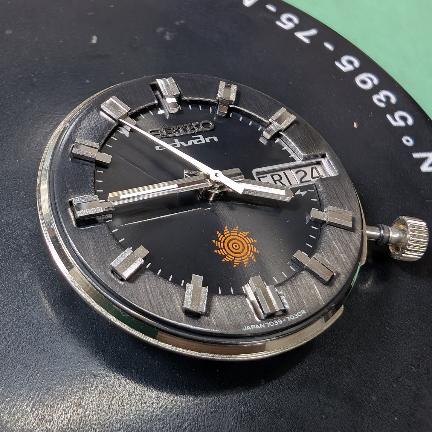 1975 Seiko Advan 7039-7020