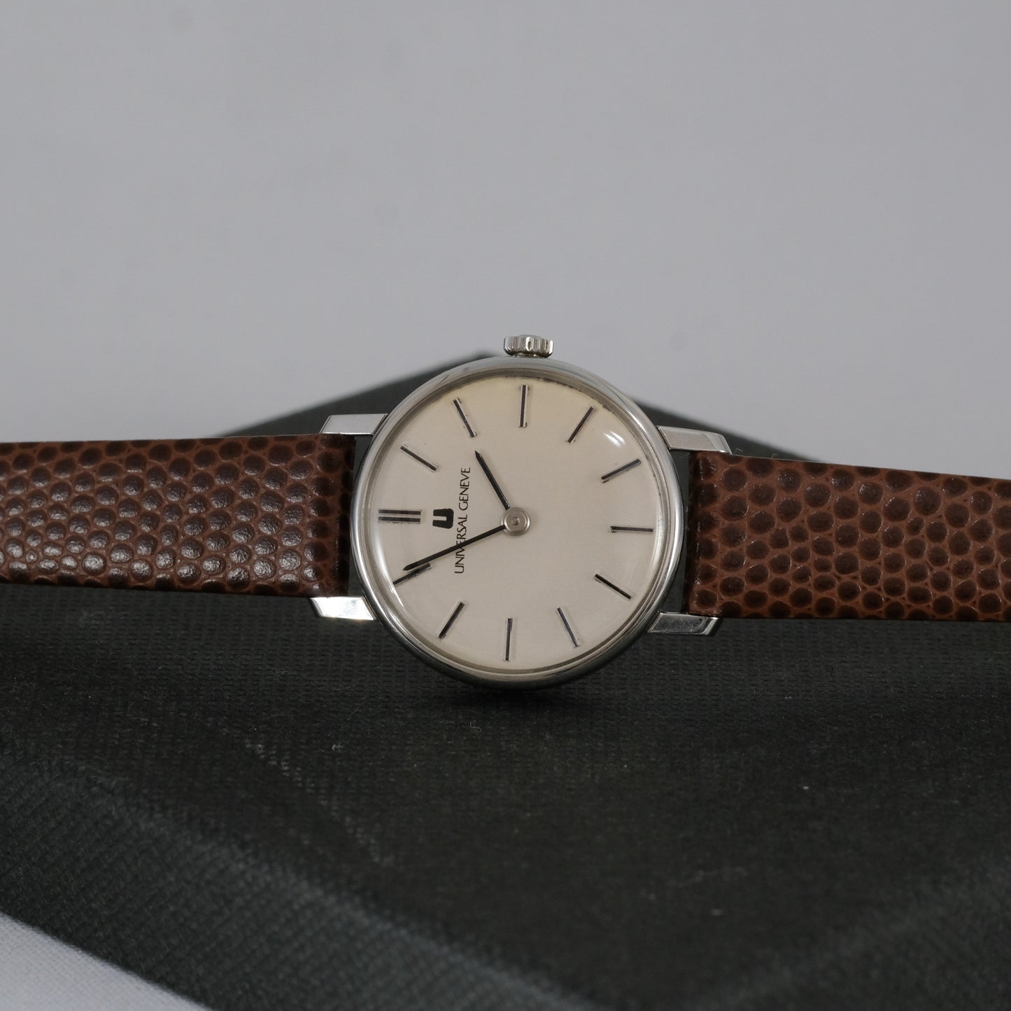 60's Universal Geneve 842609, manual winding ladies watch