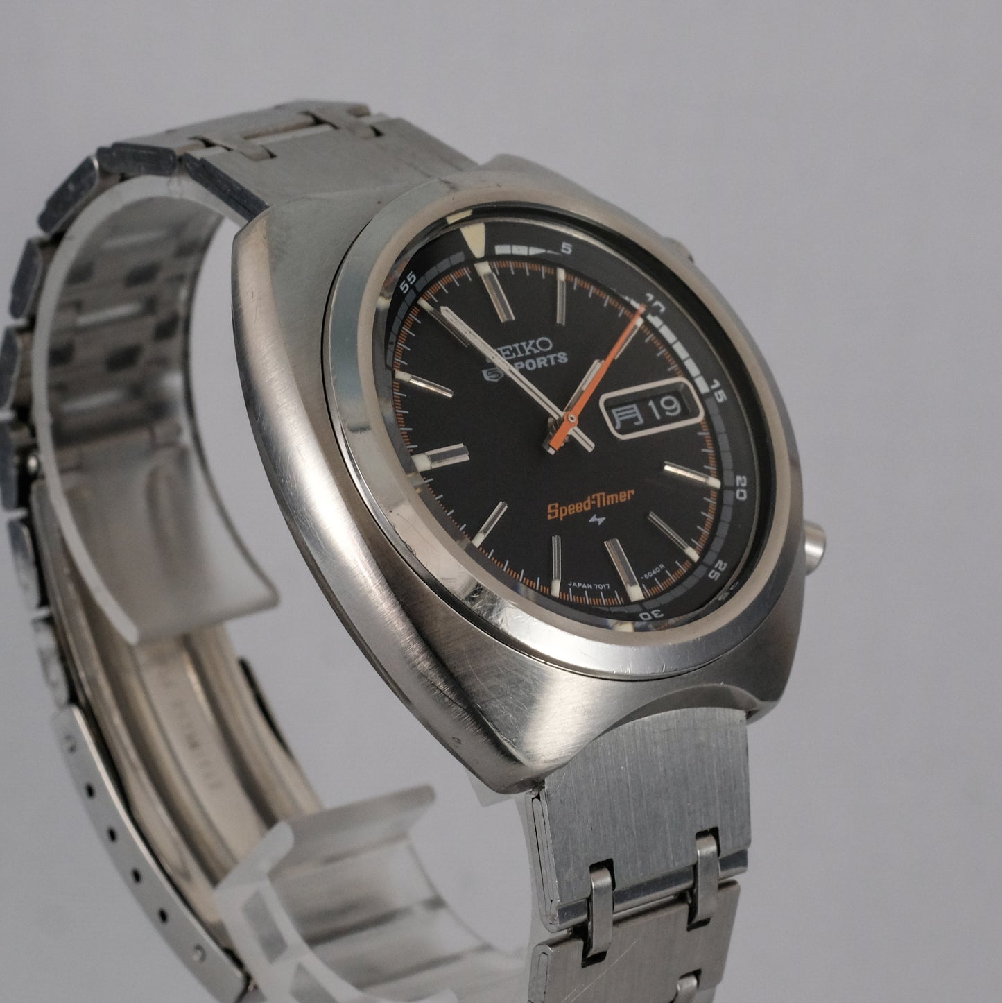 1971 Seiko 5 Sports SpeedTimer Flyback Chronograph 7017-6040