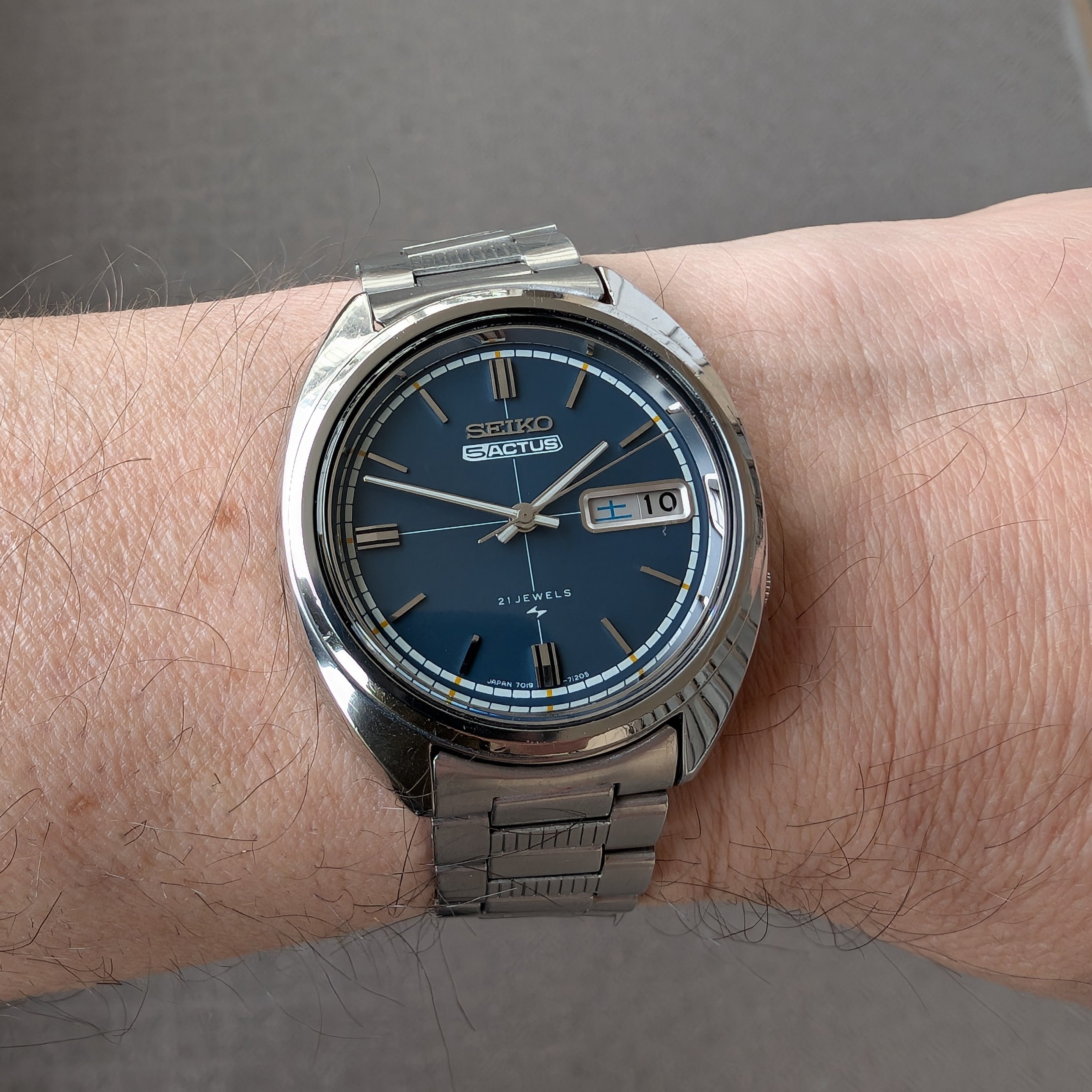 セイコー SEIKO ファイブ アクタス 7019-7070 自動巻式 グリーン 文字 