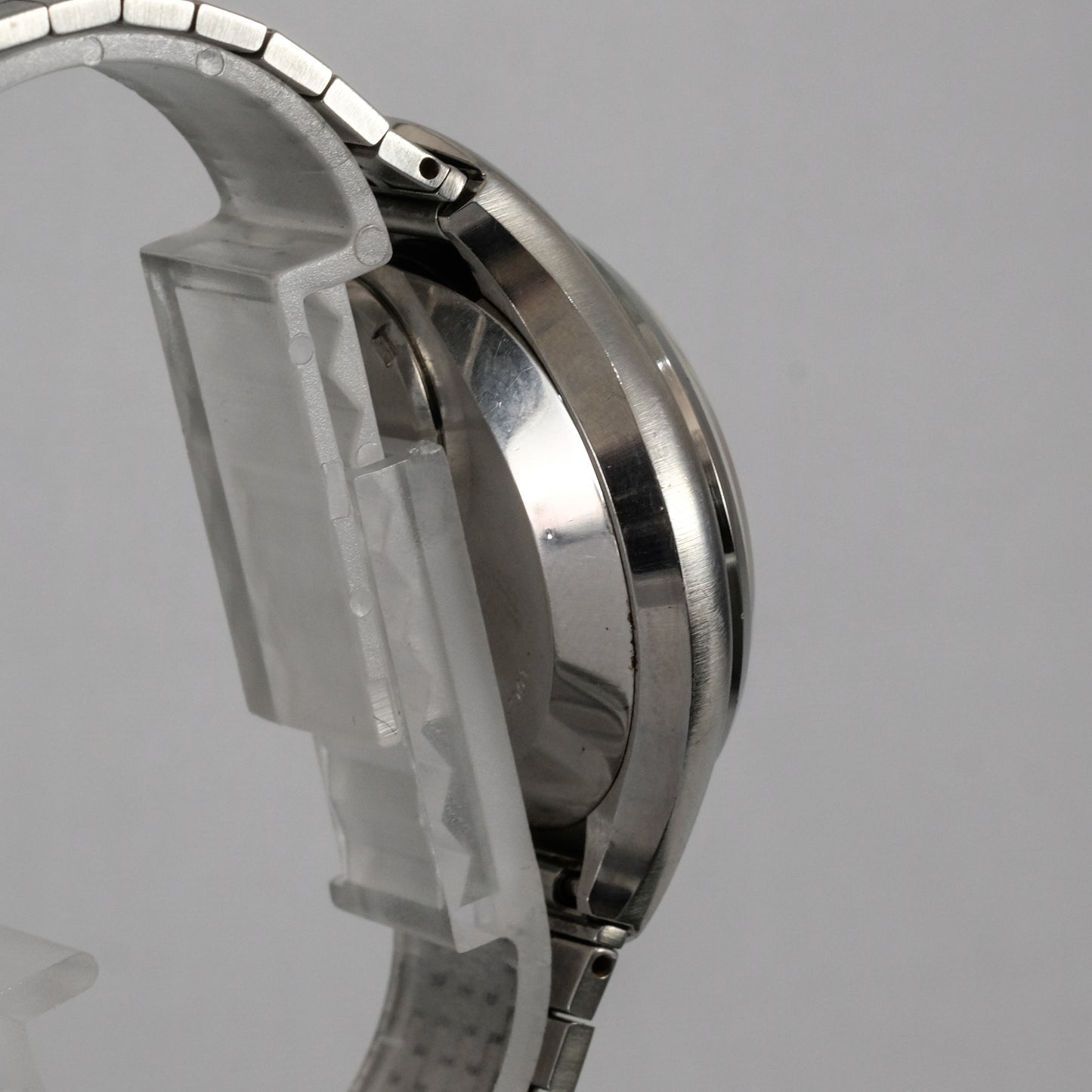 1974 Seiko Quartz V.F.A 3823-7001