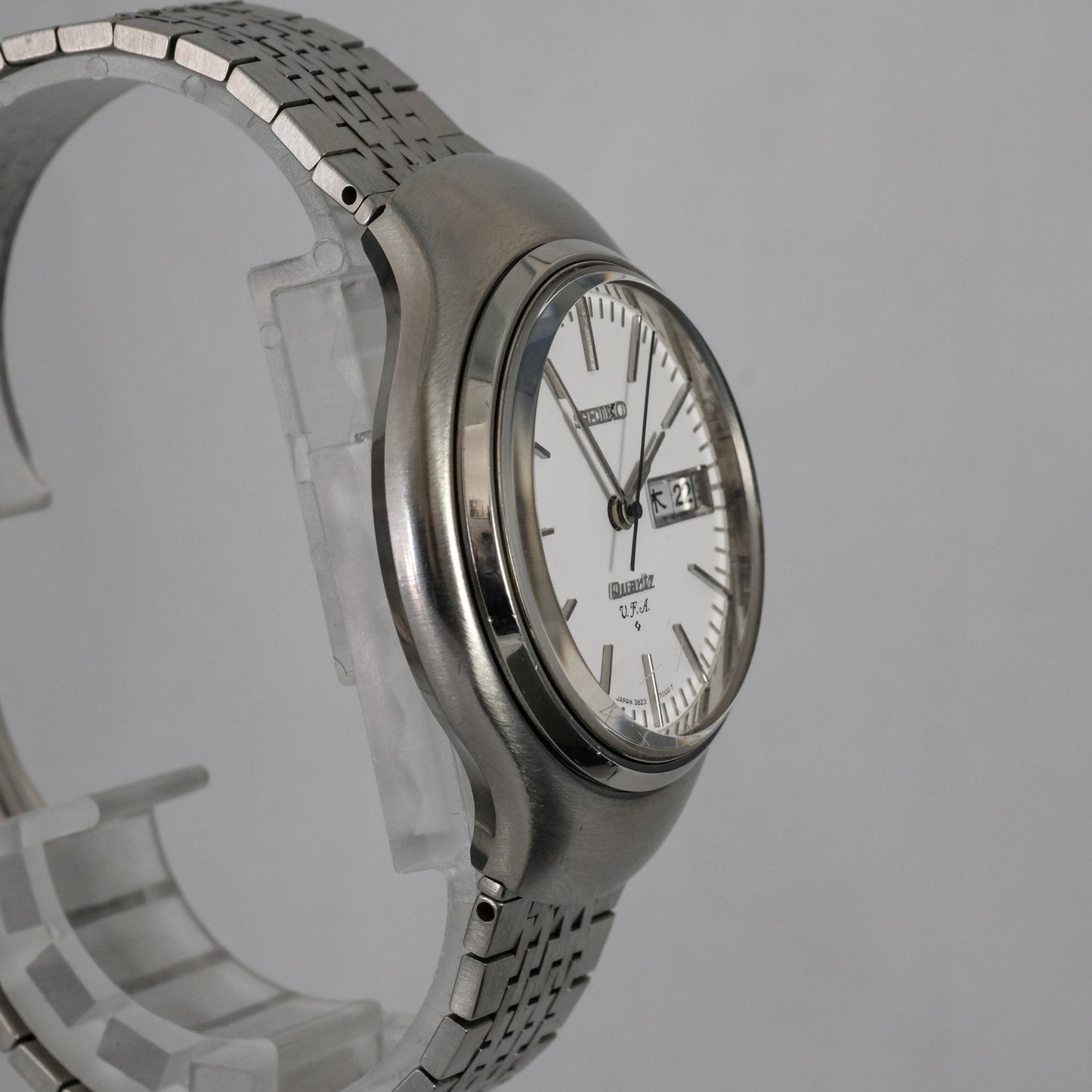 1974 Seiko Quartz V.F.A 3823-7001