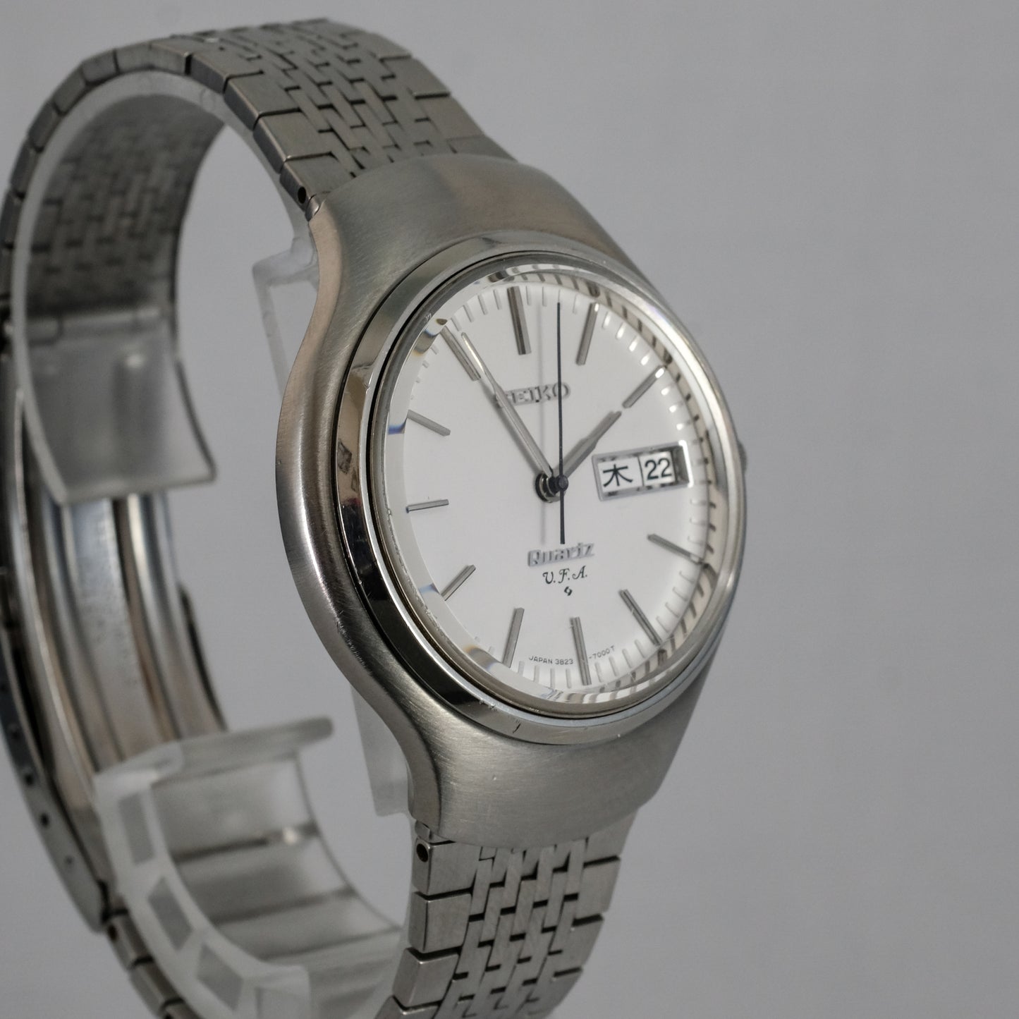 1974 Seiko Quartz V.F.A 3823-7001