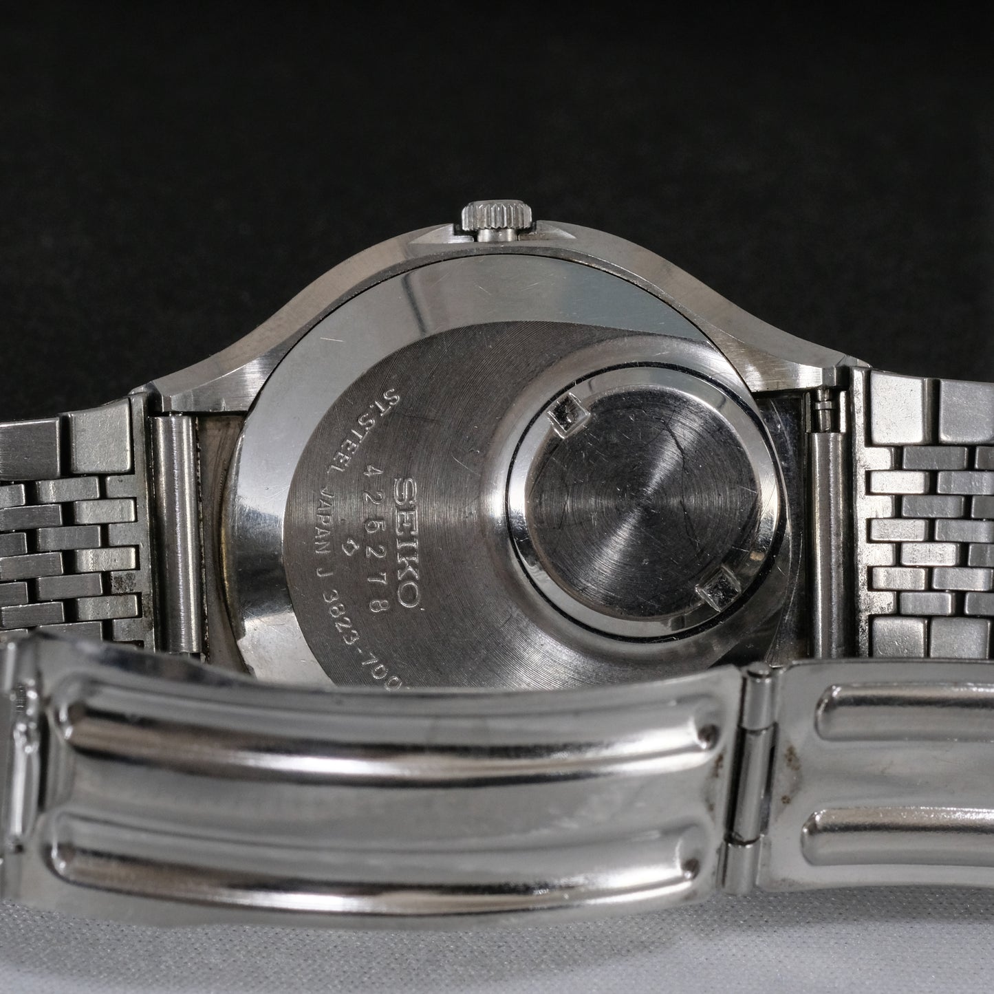 1974 Seiko Quartz V.F.A 3823-7001