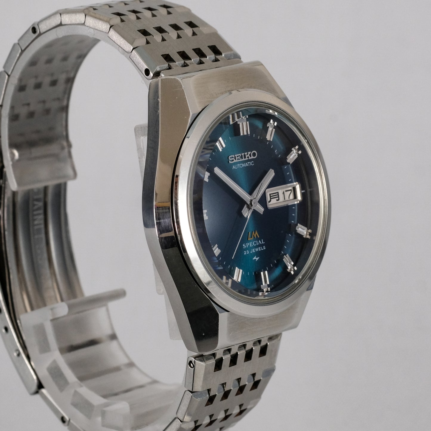 1975 Seiko LM Special 5216-8010
