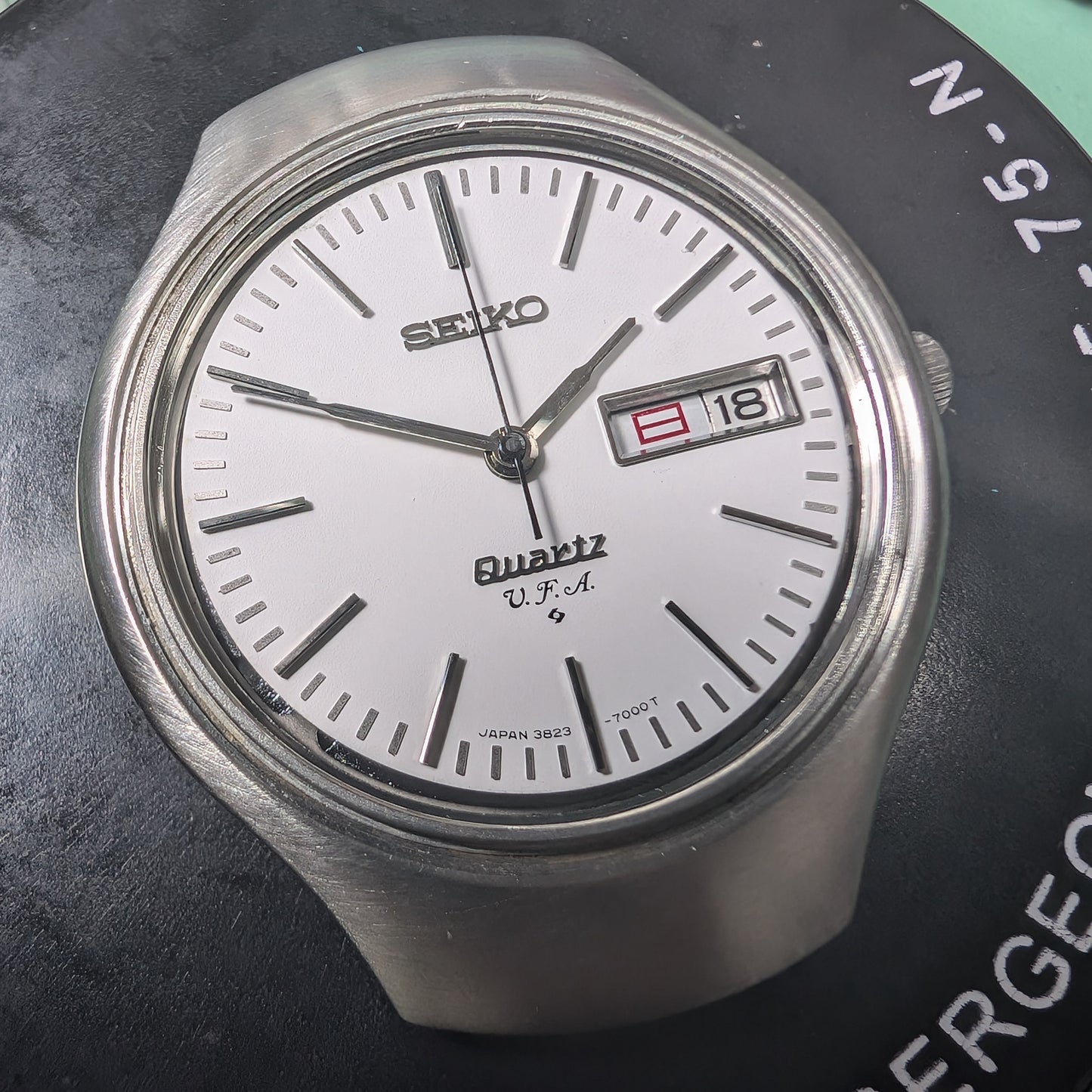 1974 Seiko Quartz V.F.A 3823-7001